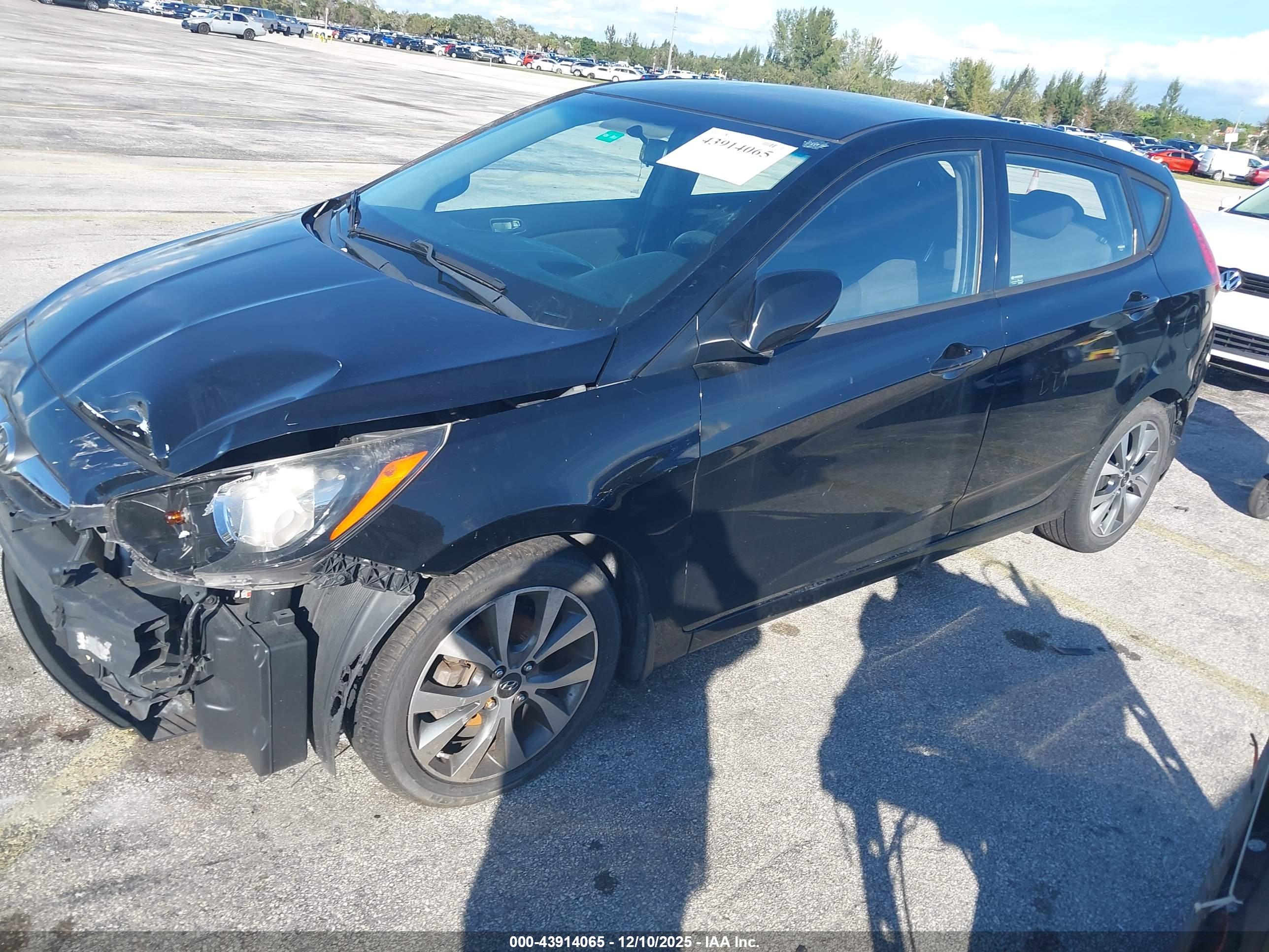 HYUNDAI ACCENT image 2