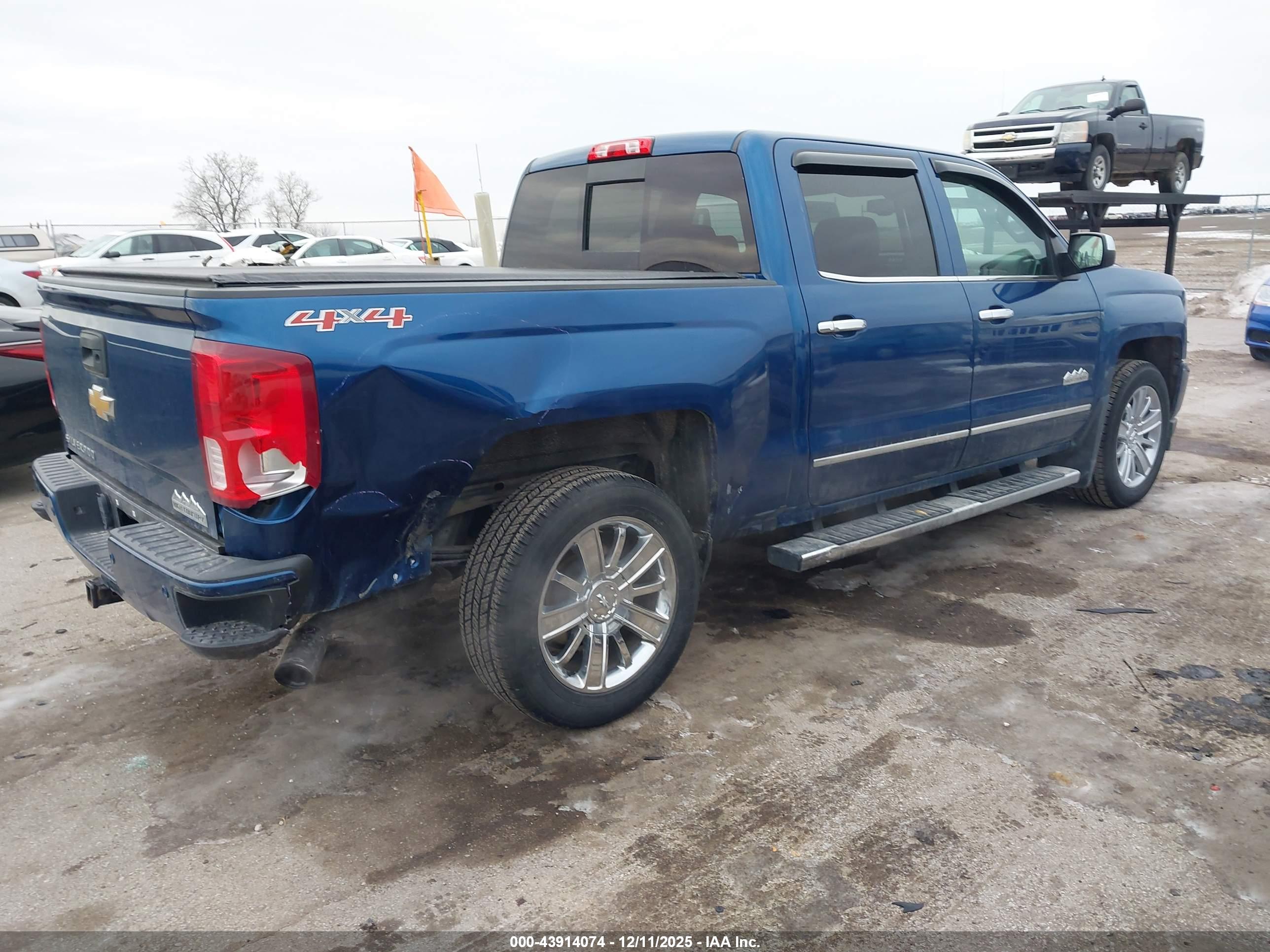 CHEVROLET SILVERADO image 4