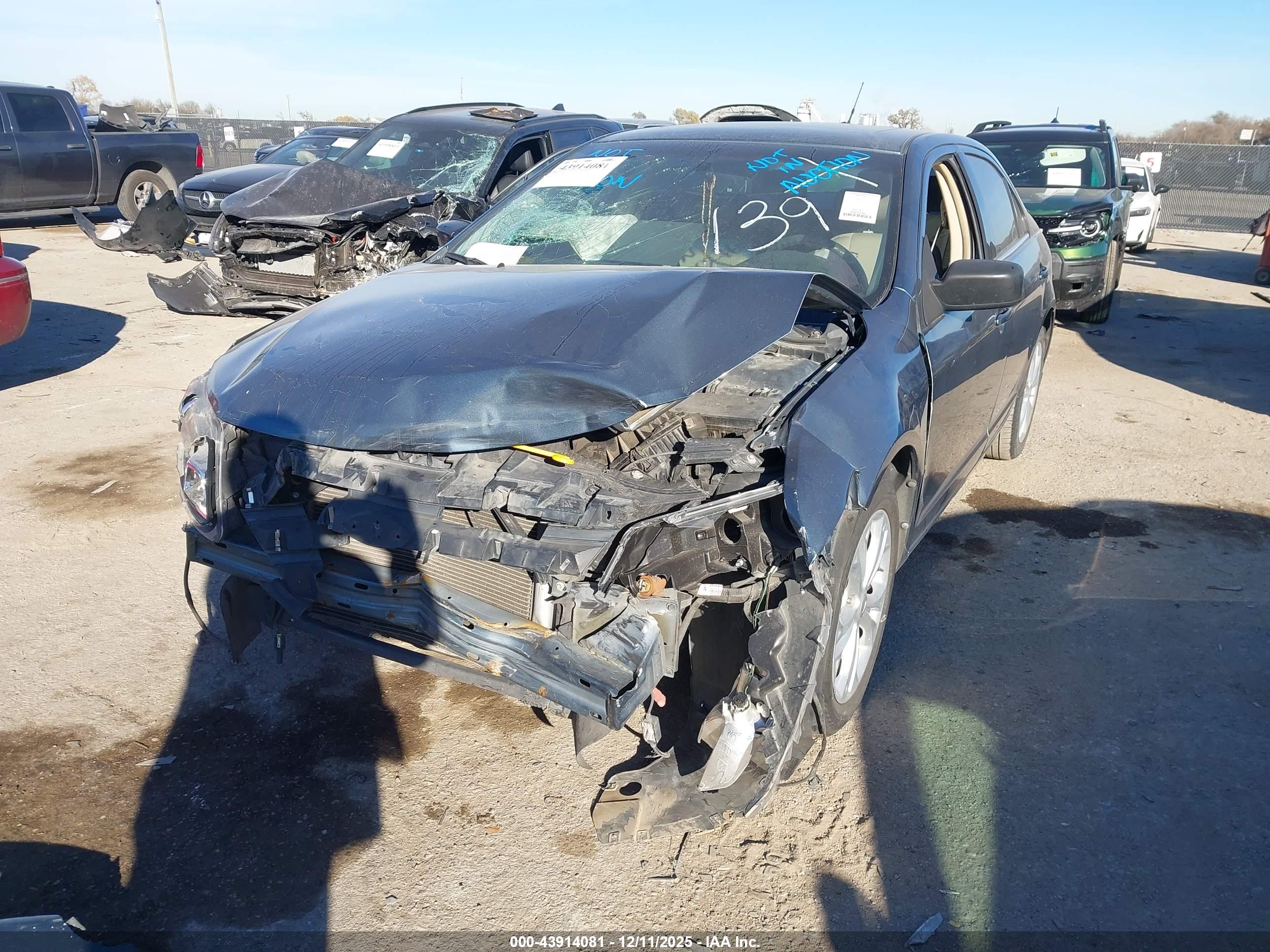 FORD FUSION image 2