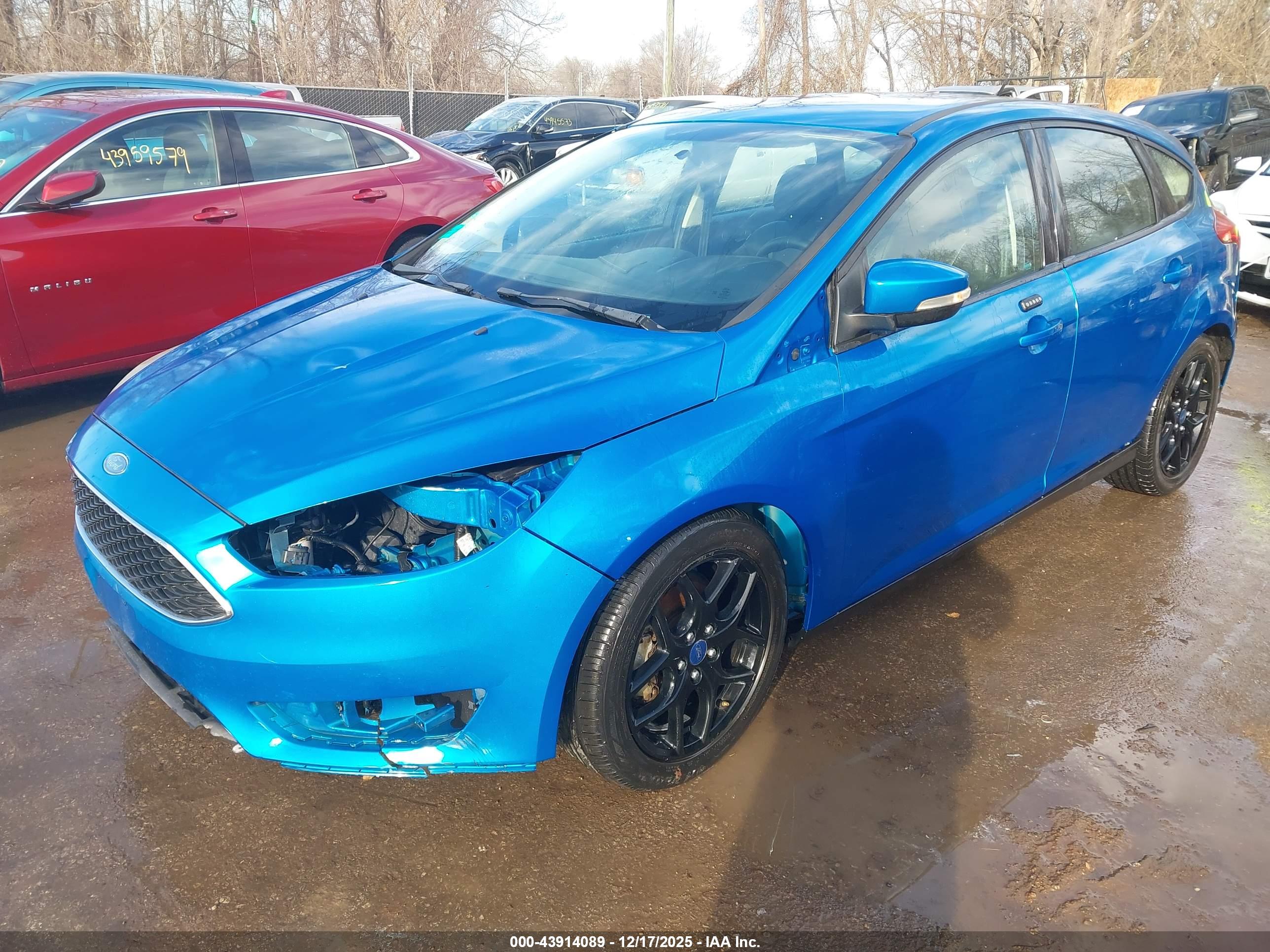 FORD FOCUS image 2
