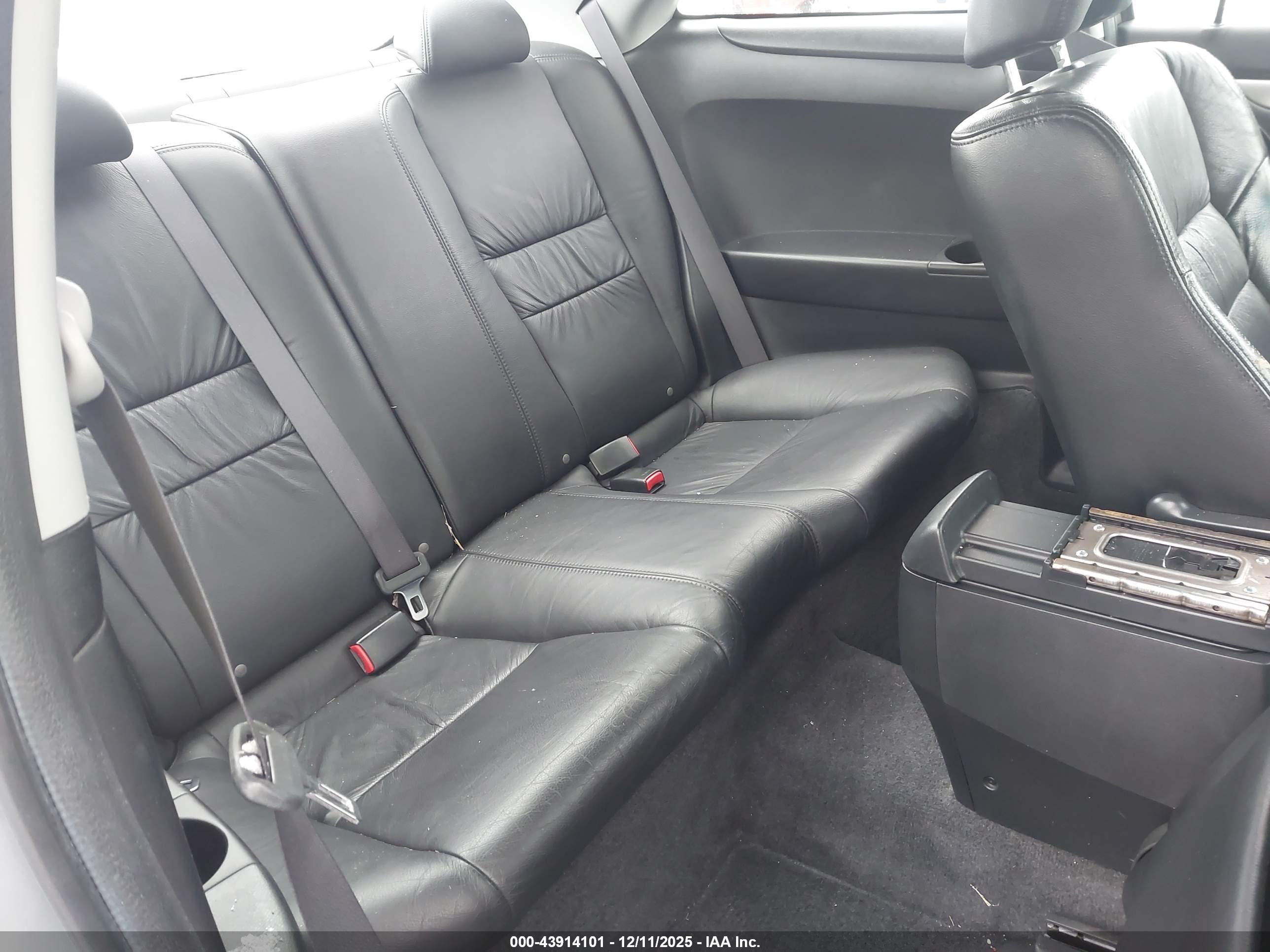 HONDA ACCORD image 8