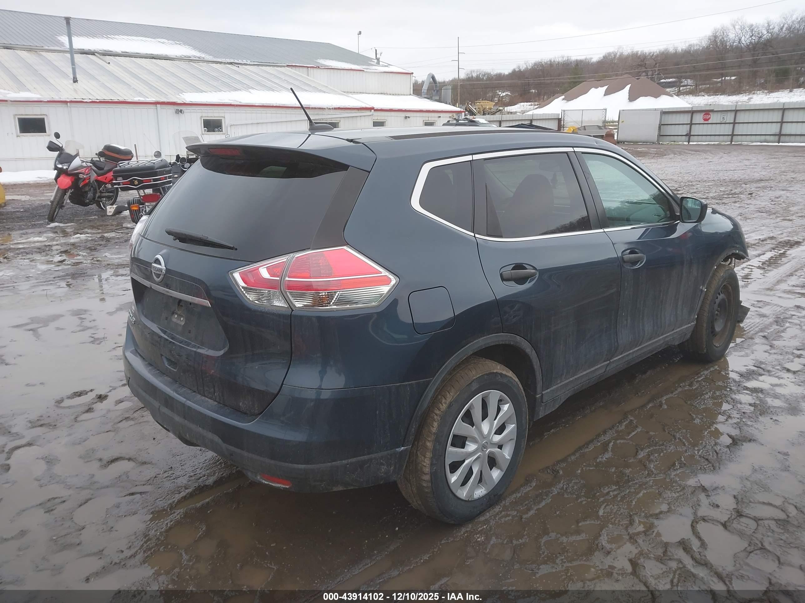 NISSAN ROGUE image 4