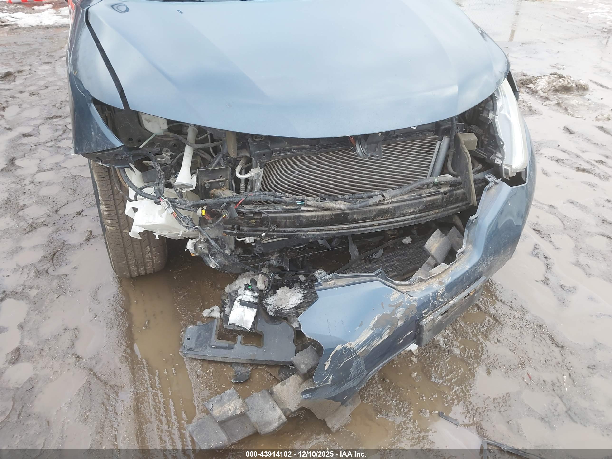 NISSAN ROGUE image 6