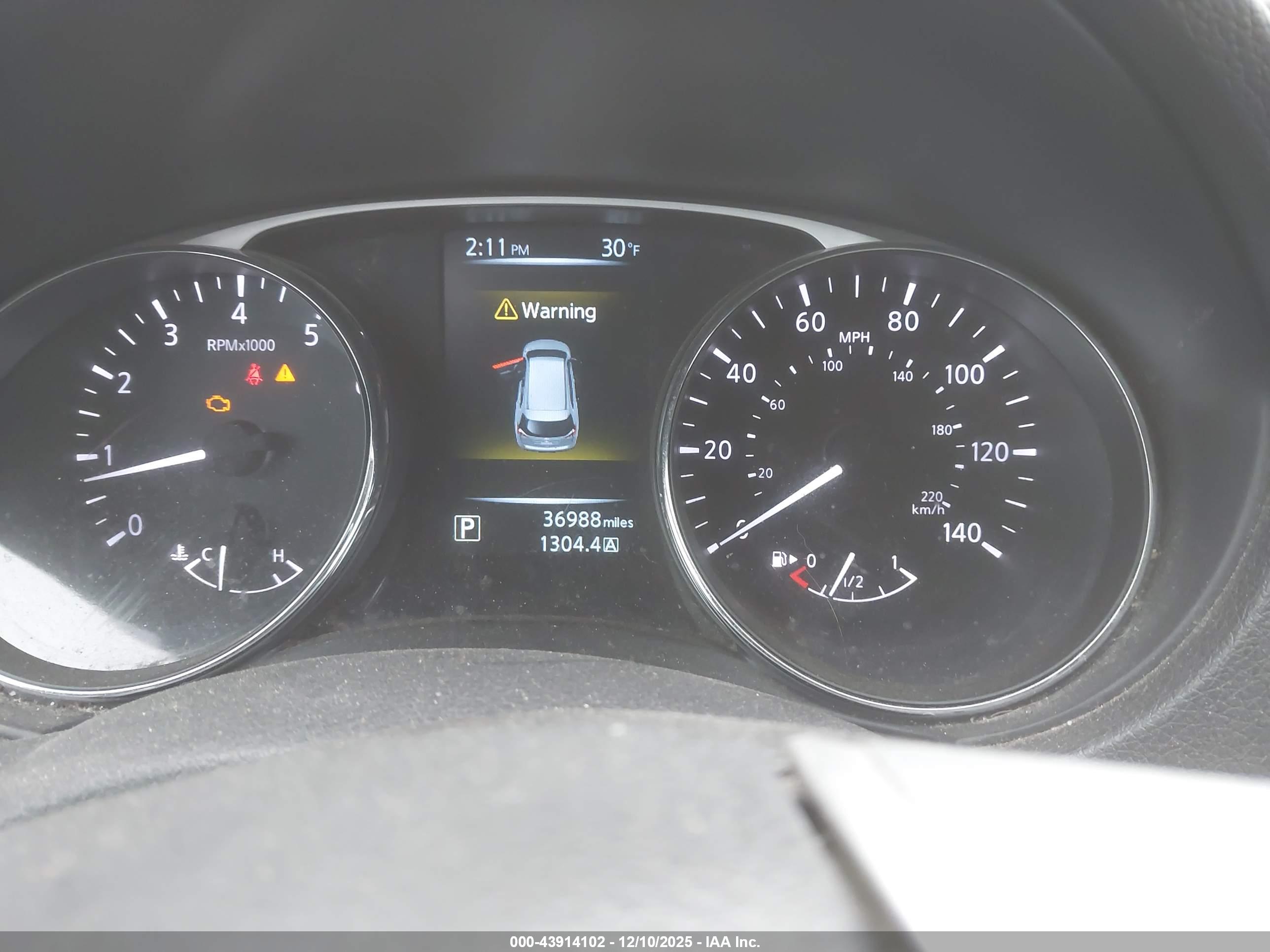 NISSAN ROGUE image 7