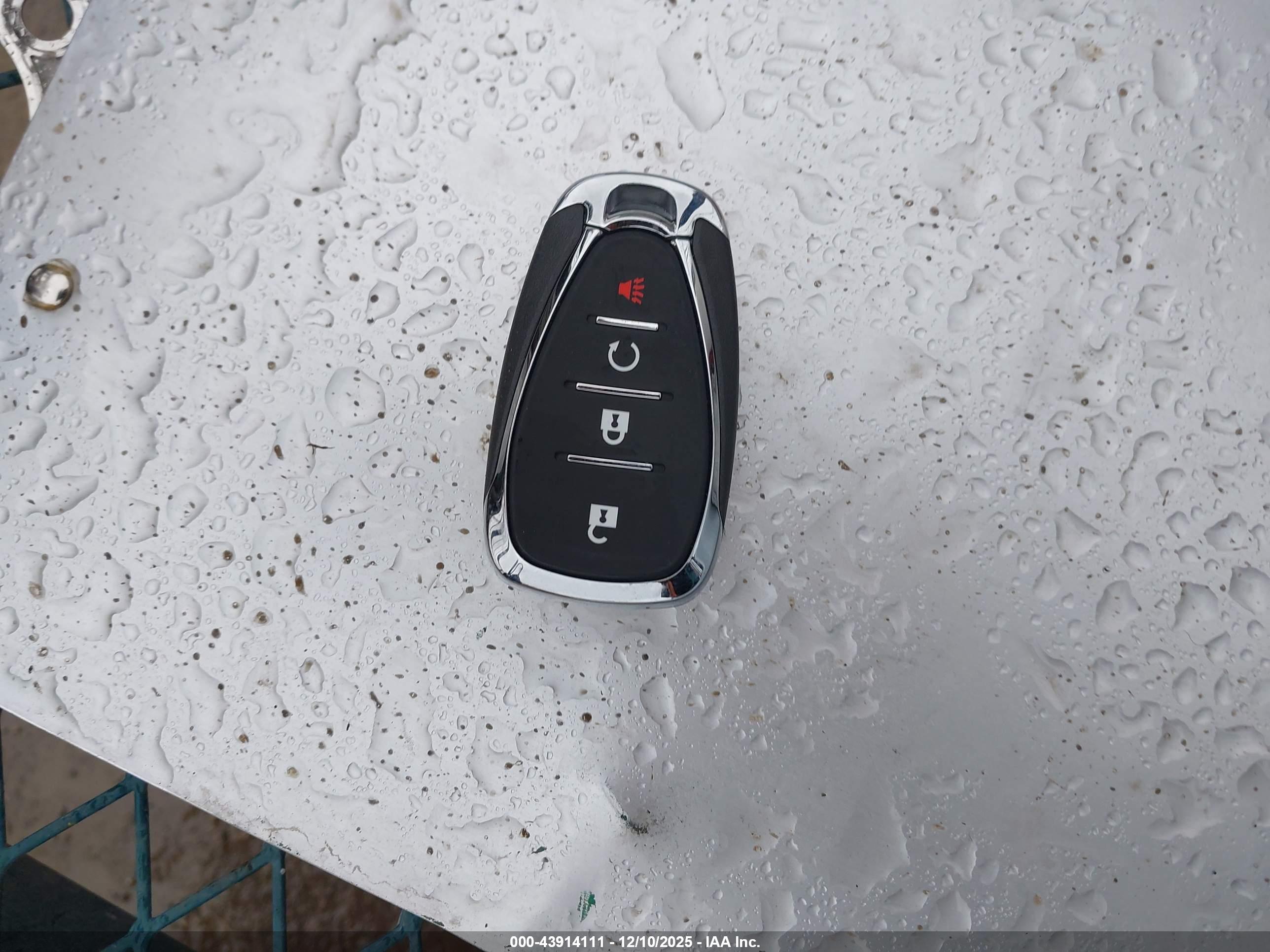 CHEVROLET EQUINOX image 11