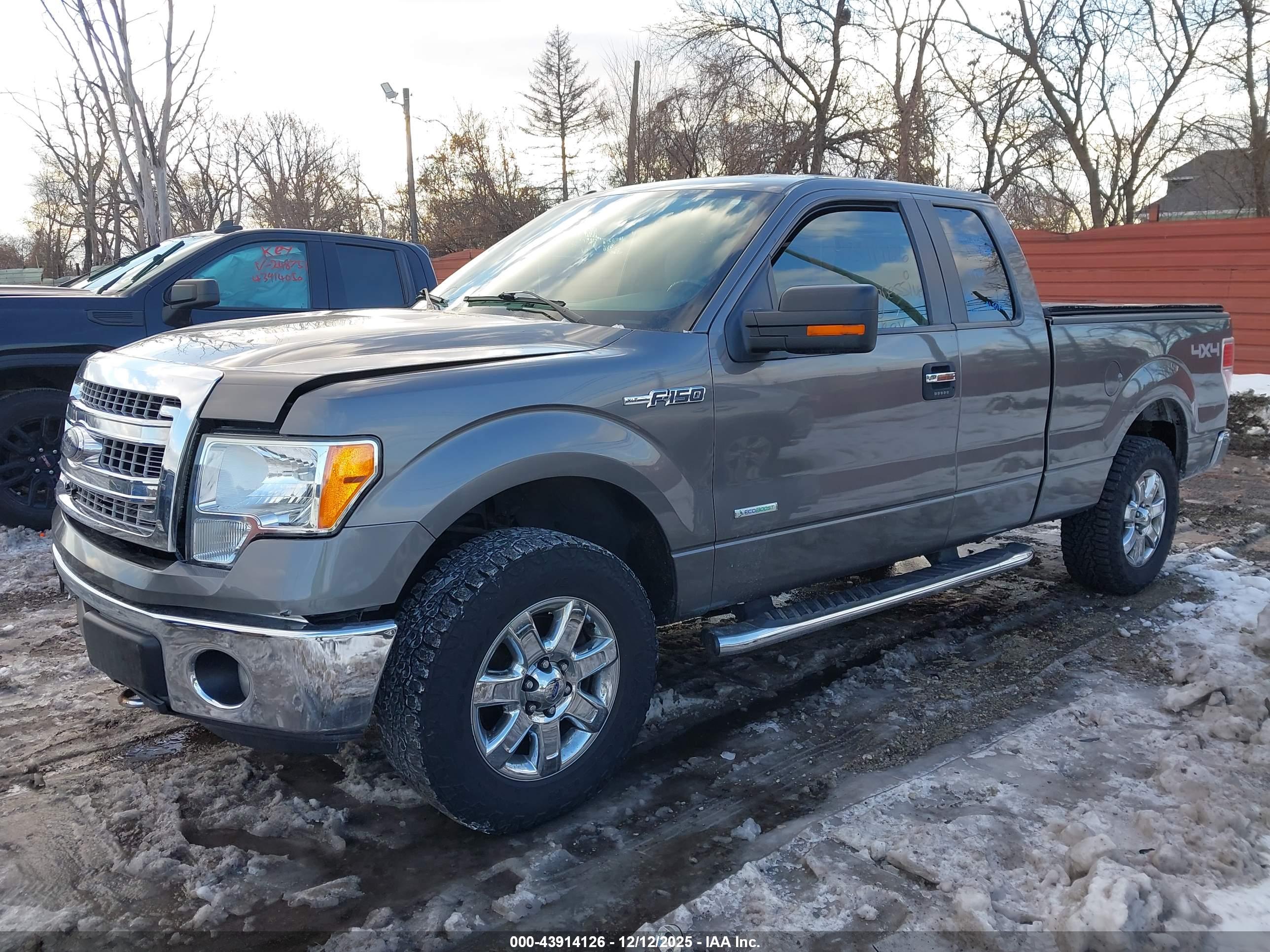 FORD F-150 image 2