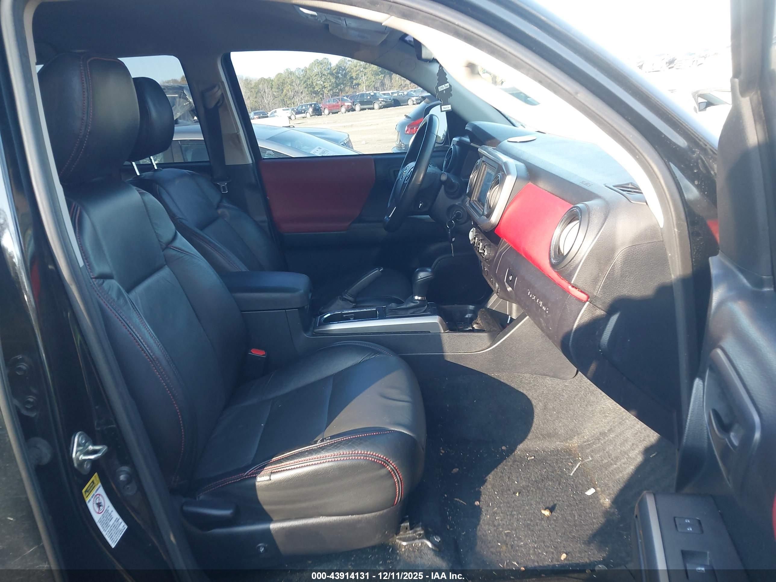 TOYOTA TACOMA image 5