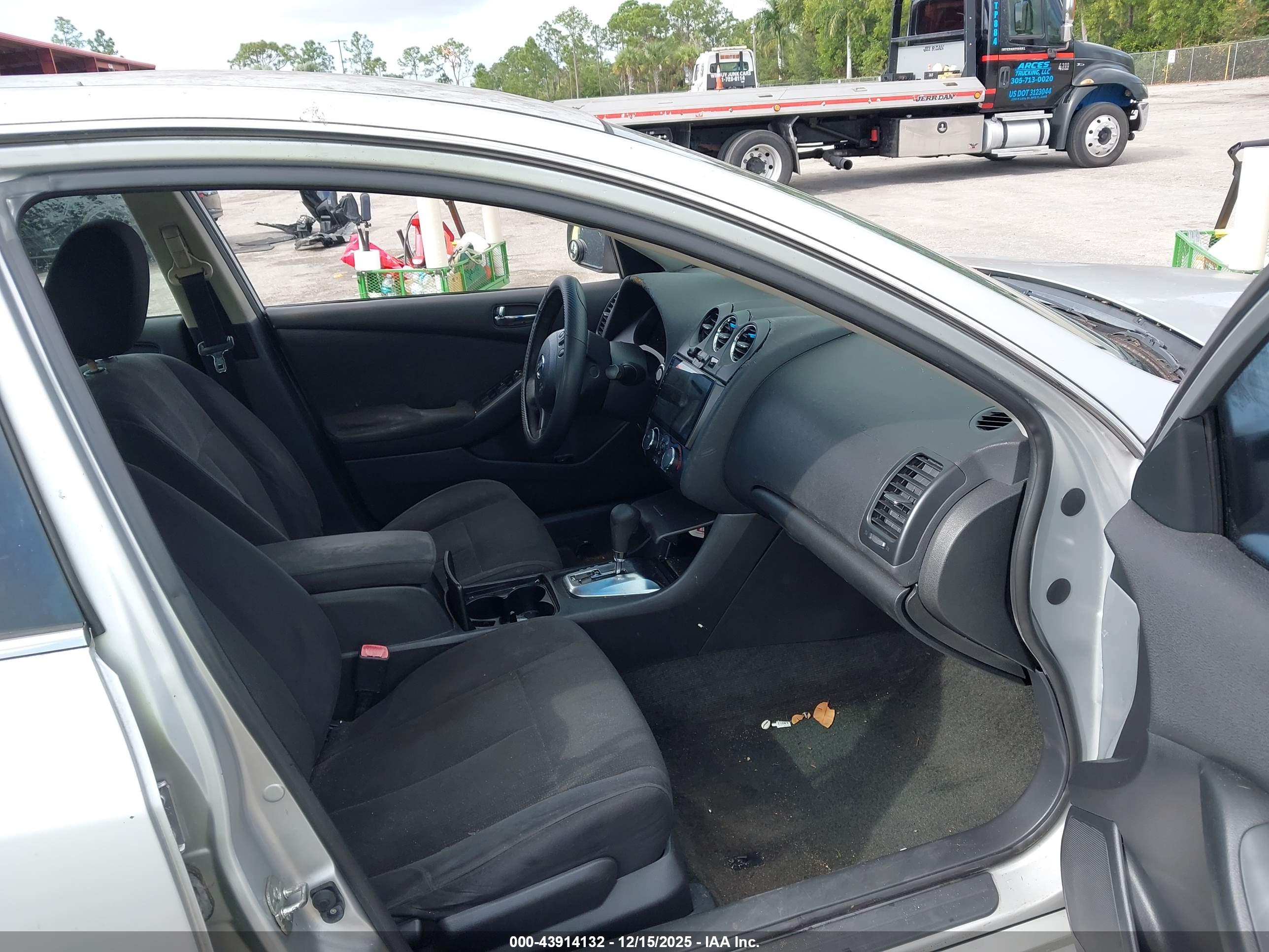 NISSAN ALTIMA image 5