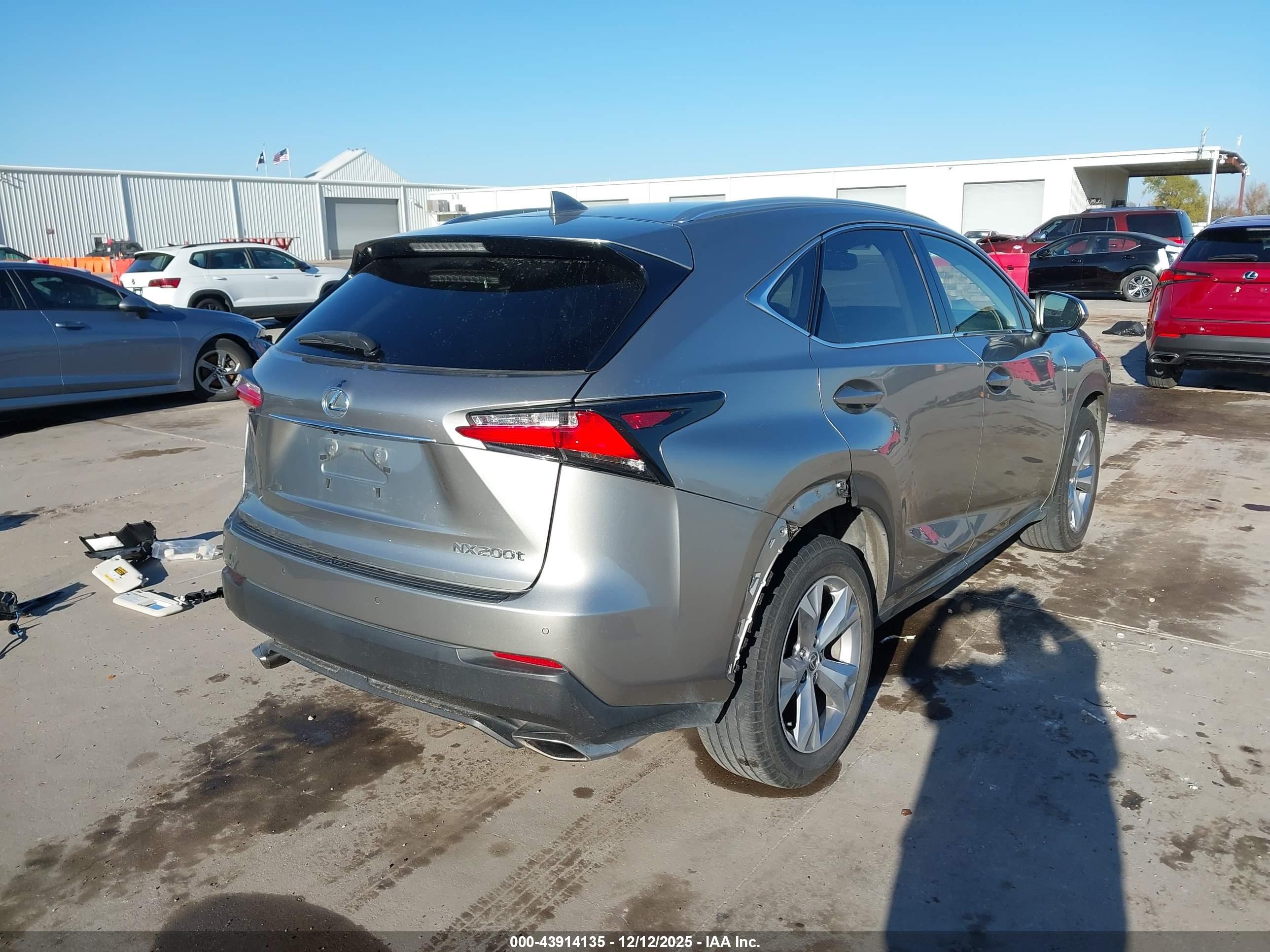 LEXUS NX image 4