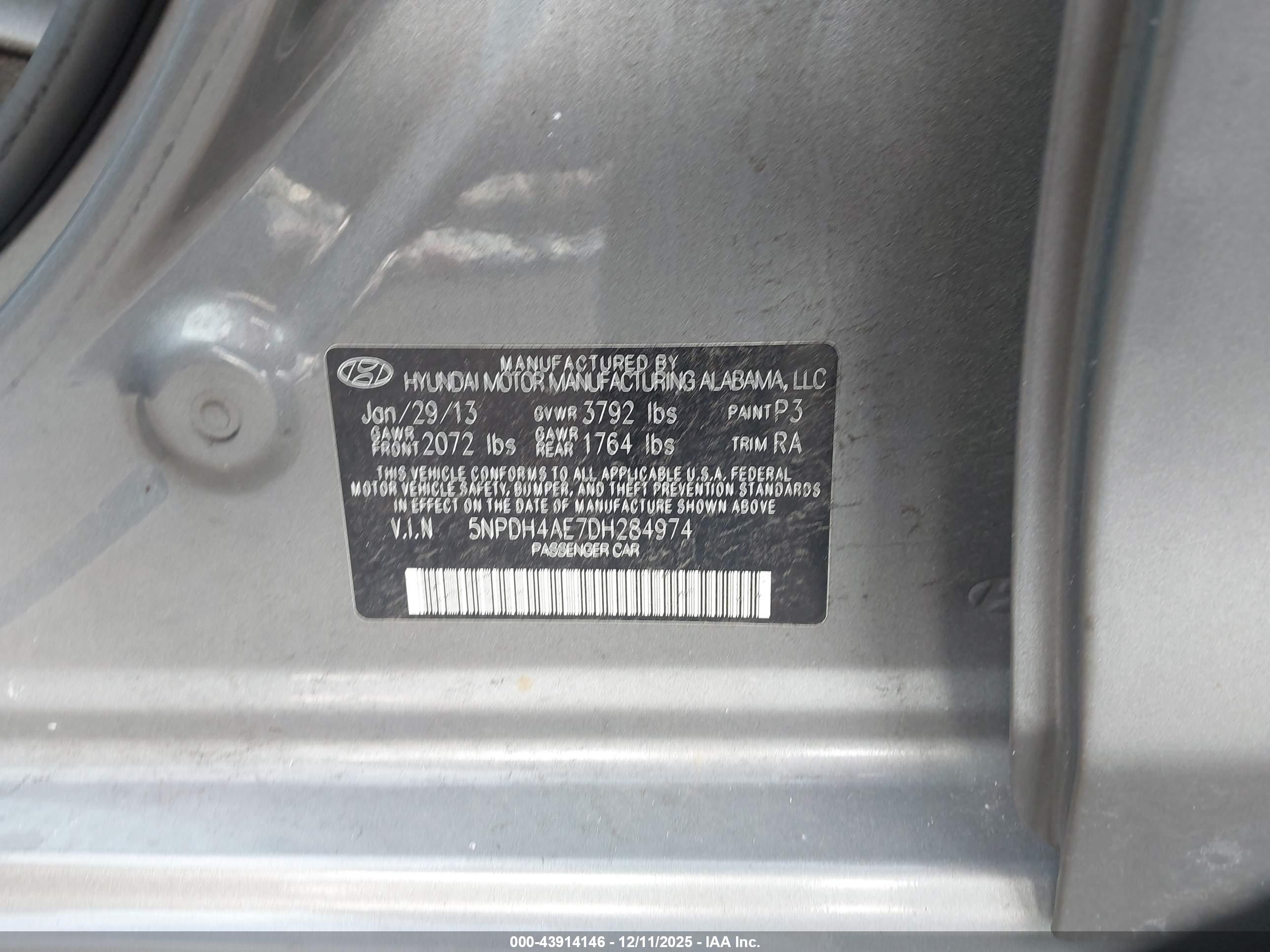 HYUNDAI ELANTRA image 9