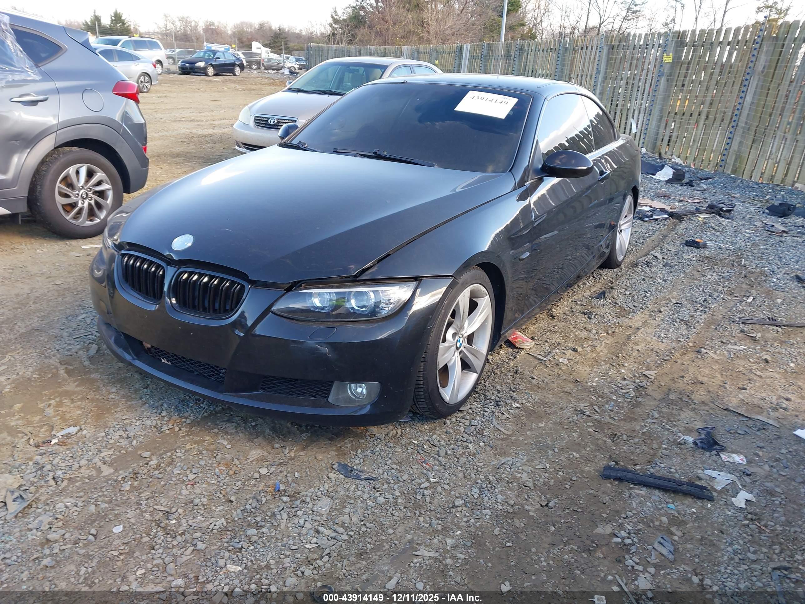 BMW 335I image 2