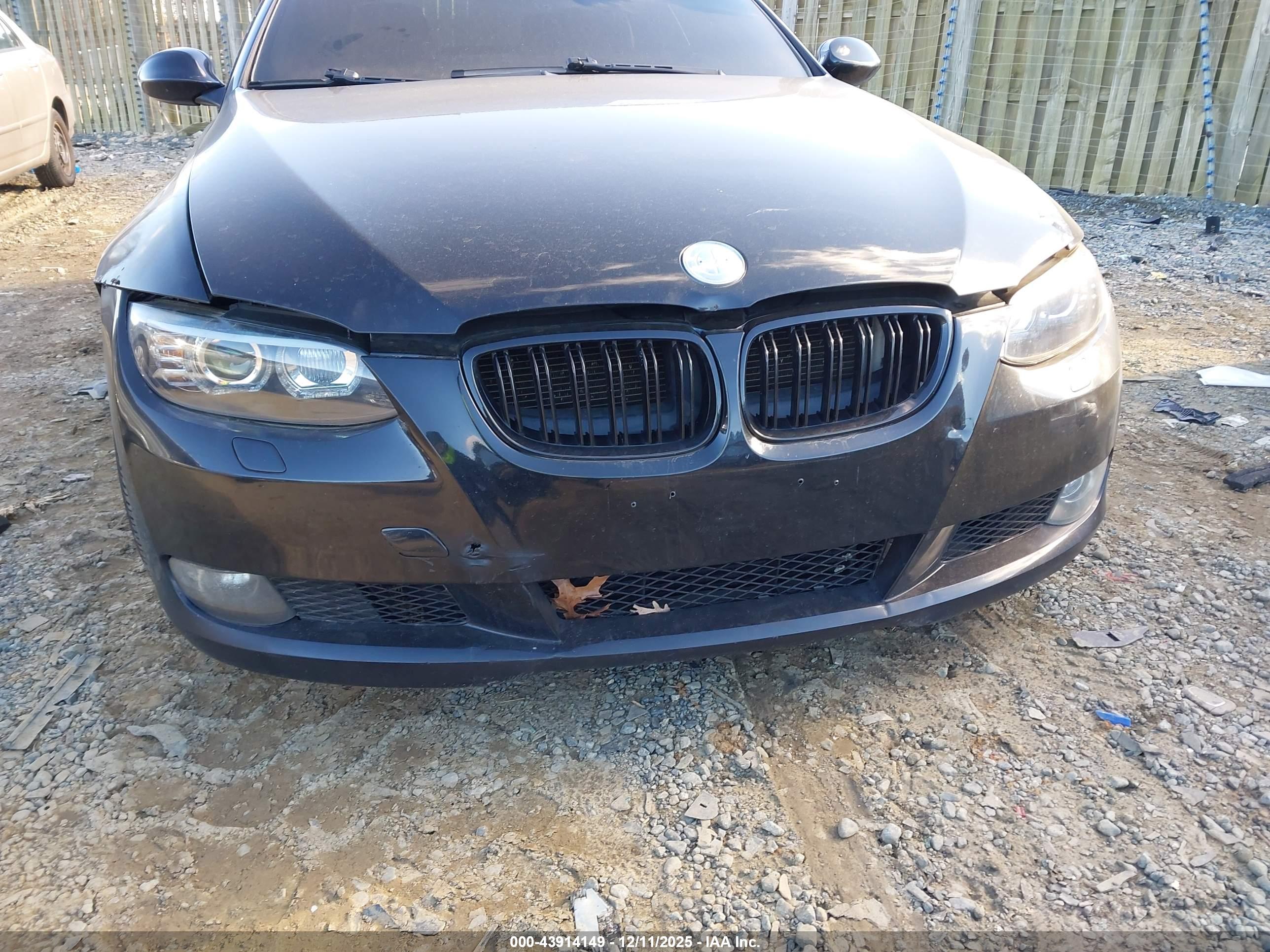 BMW 335I image 6