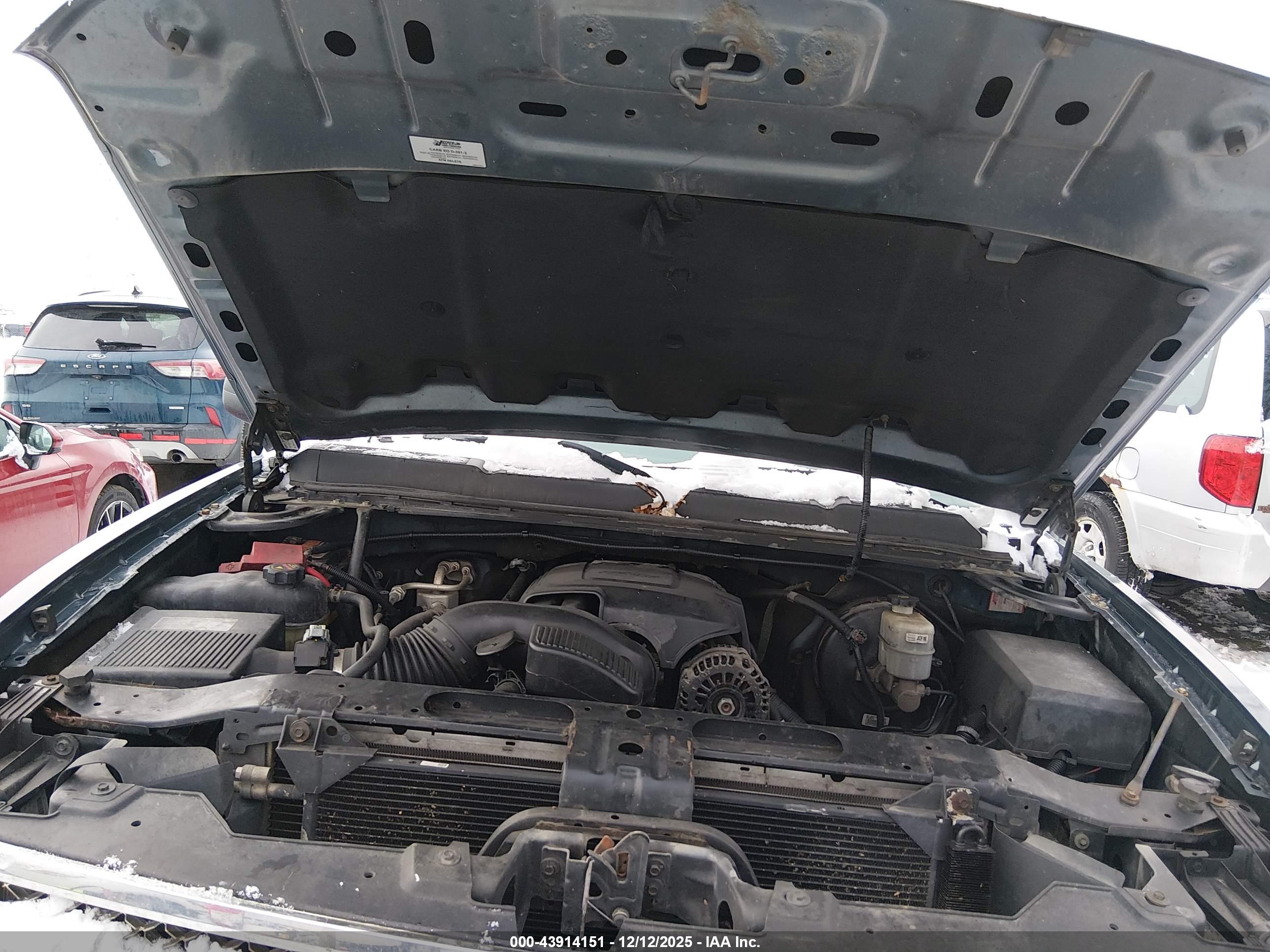 CHEVROLET SILVERADO image 10