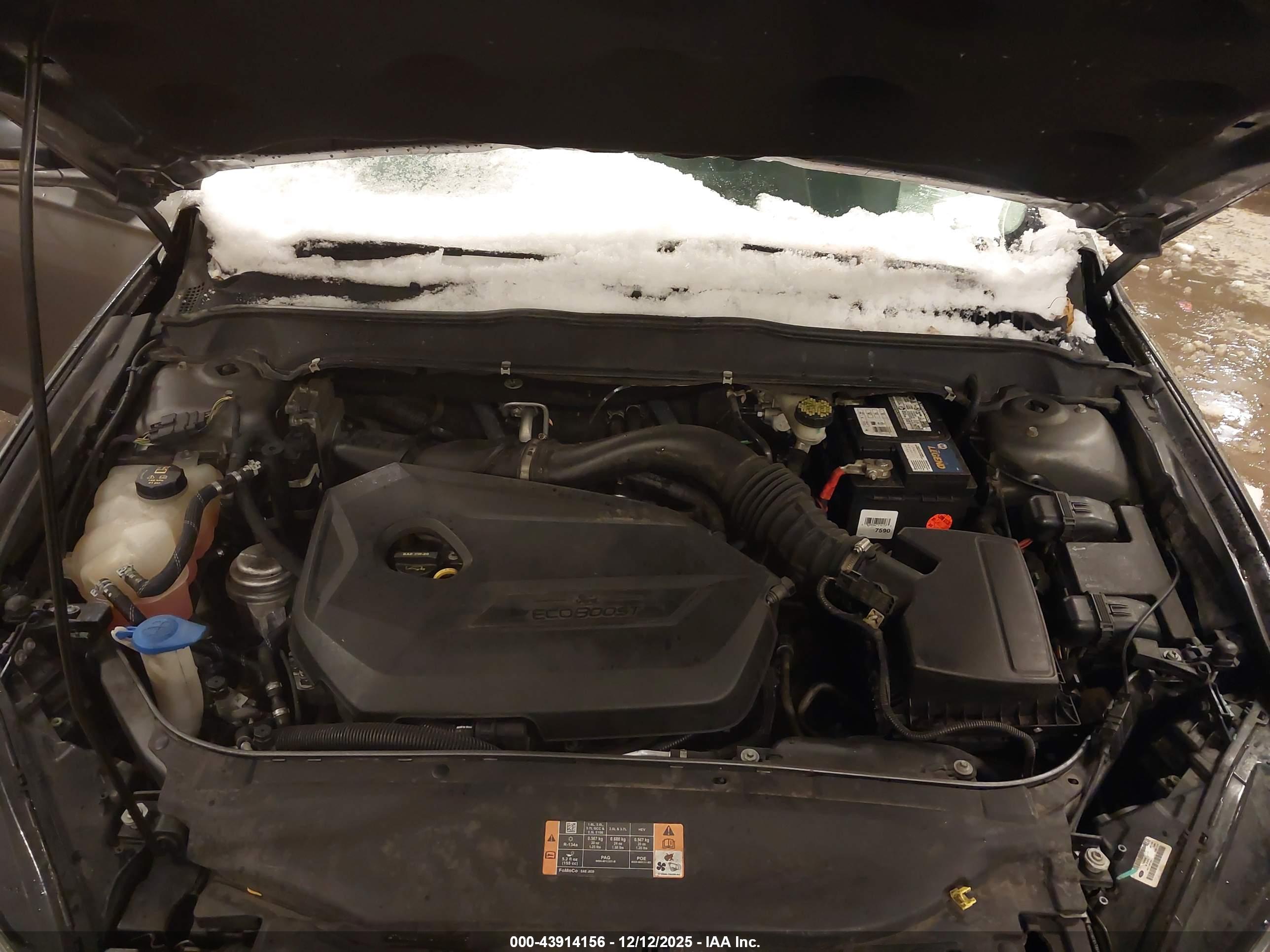 FORD FUSION image 10