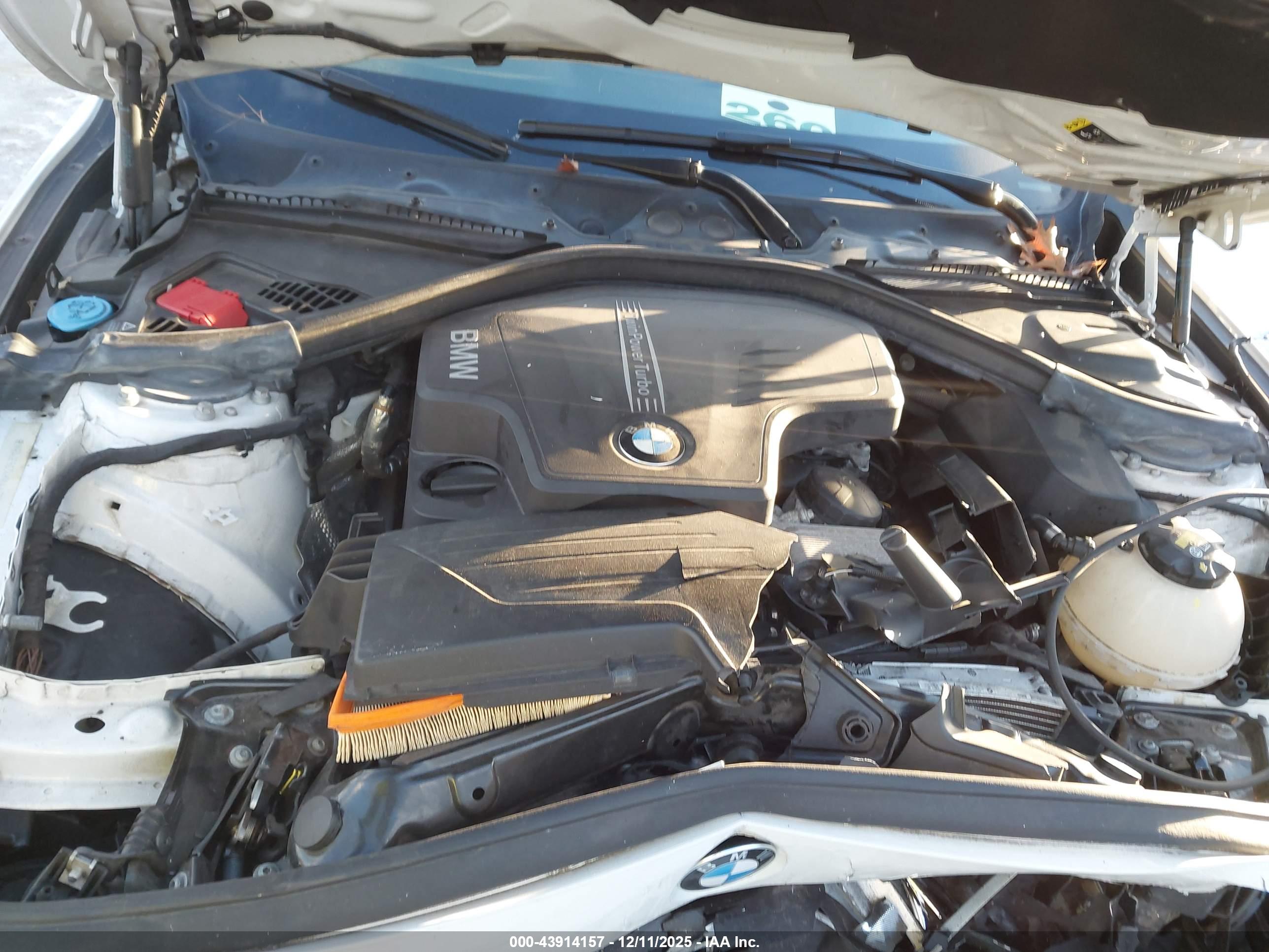 BMW 320I image 10