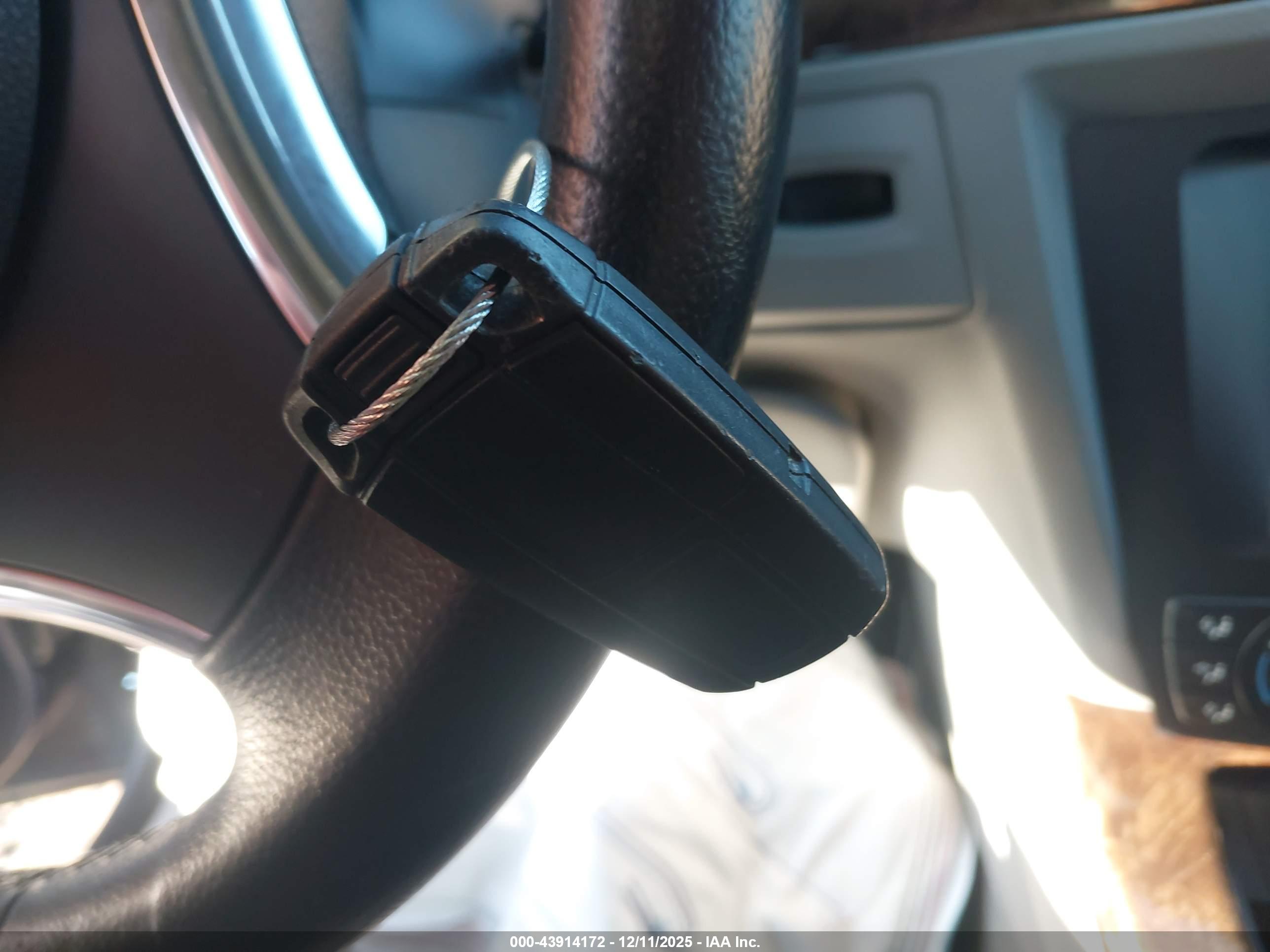 BMW 328I image 11