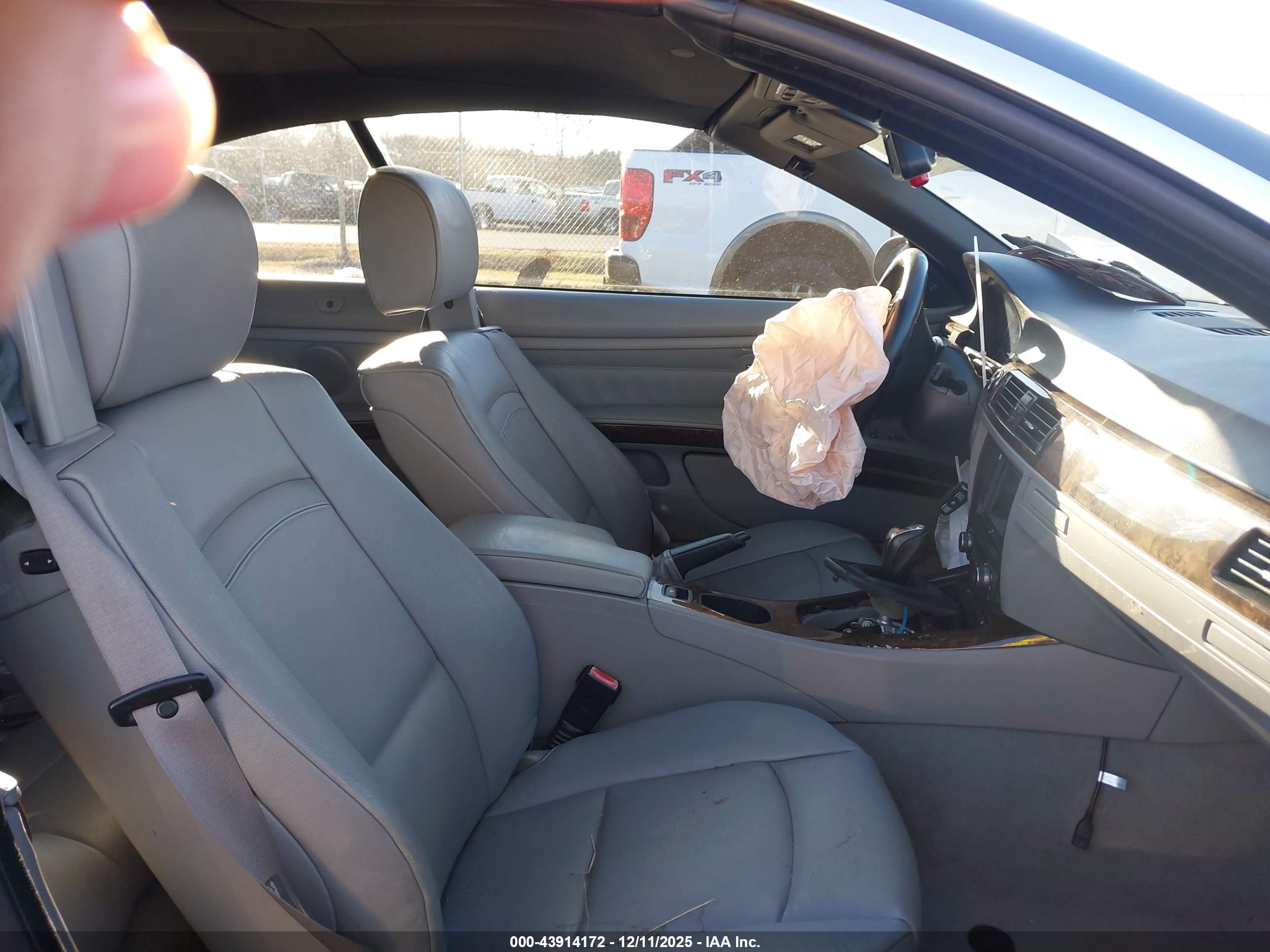 BMW 328I image 5