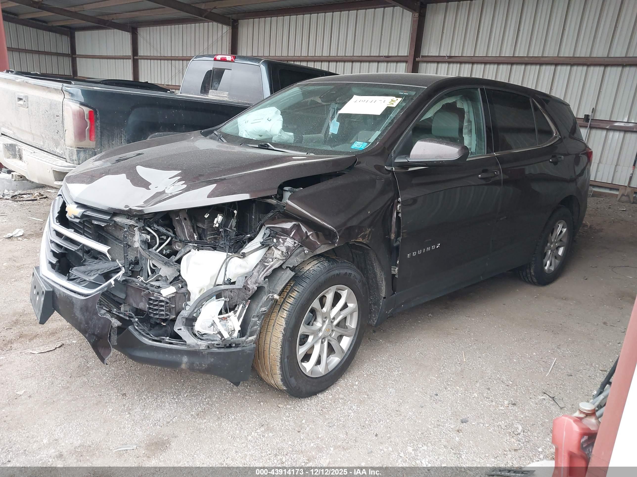 CHEVROLET EQUINOX image 2