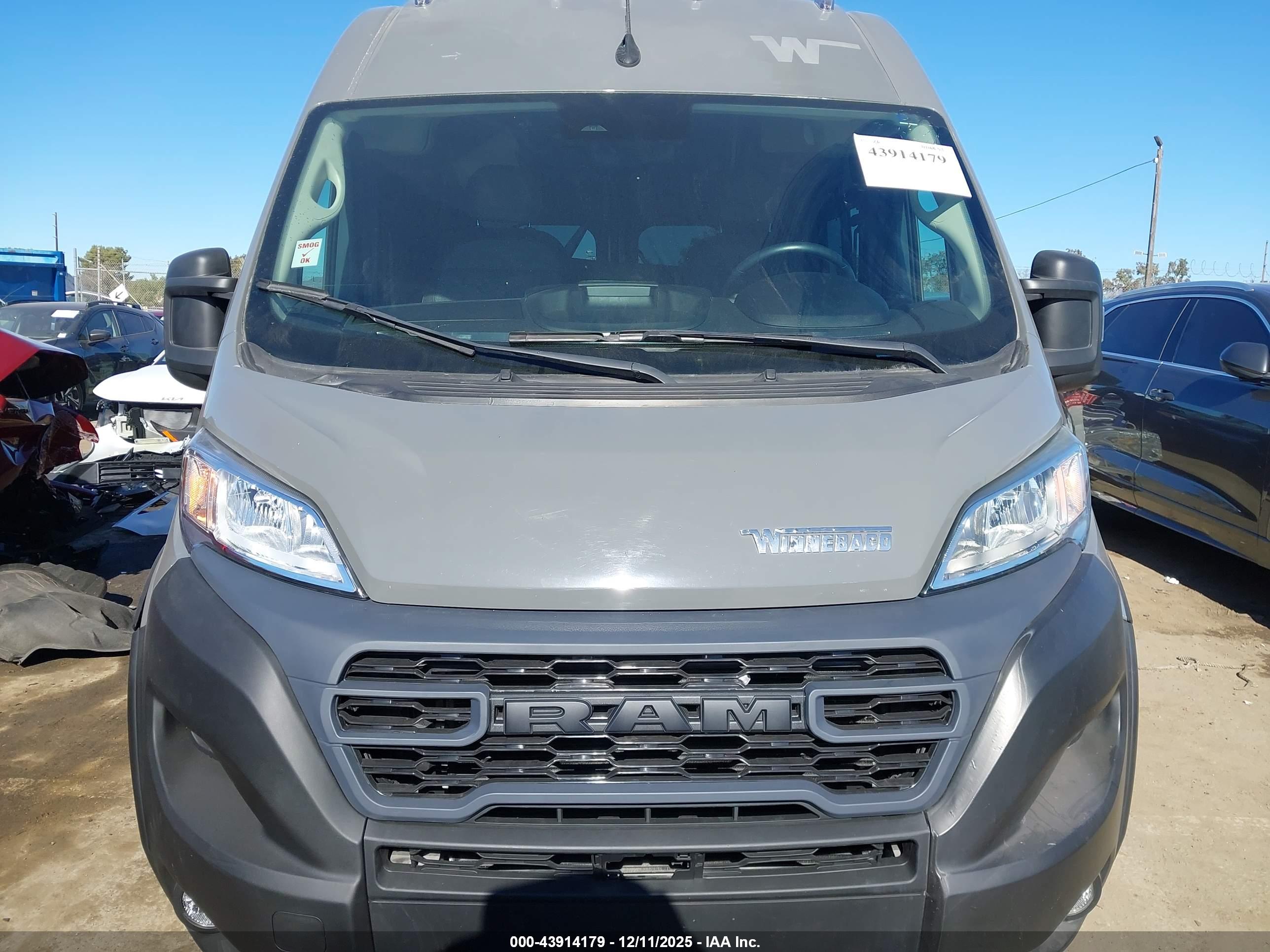 WINNEBAGO SOLIS image 6