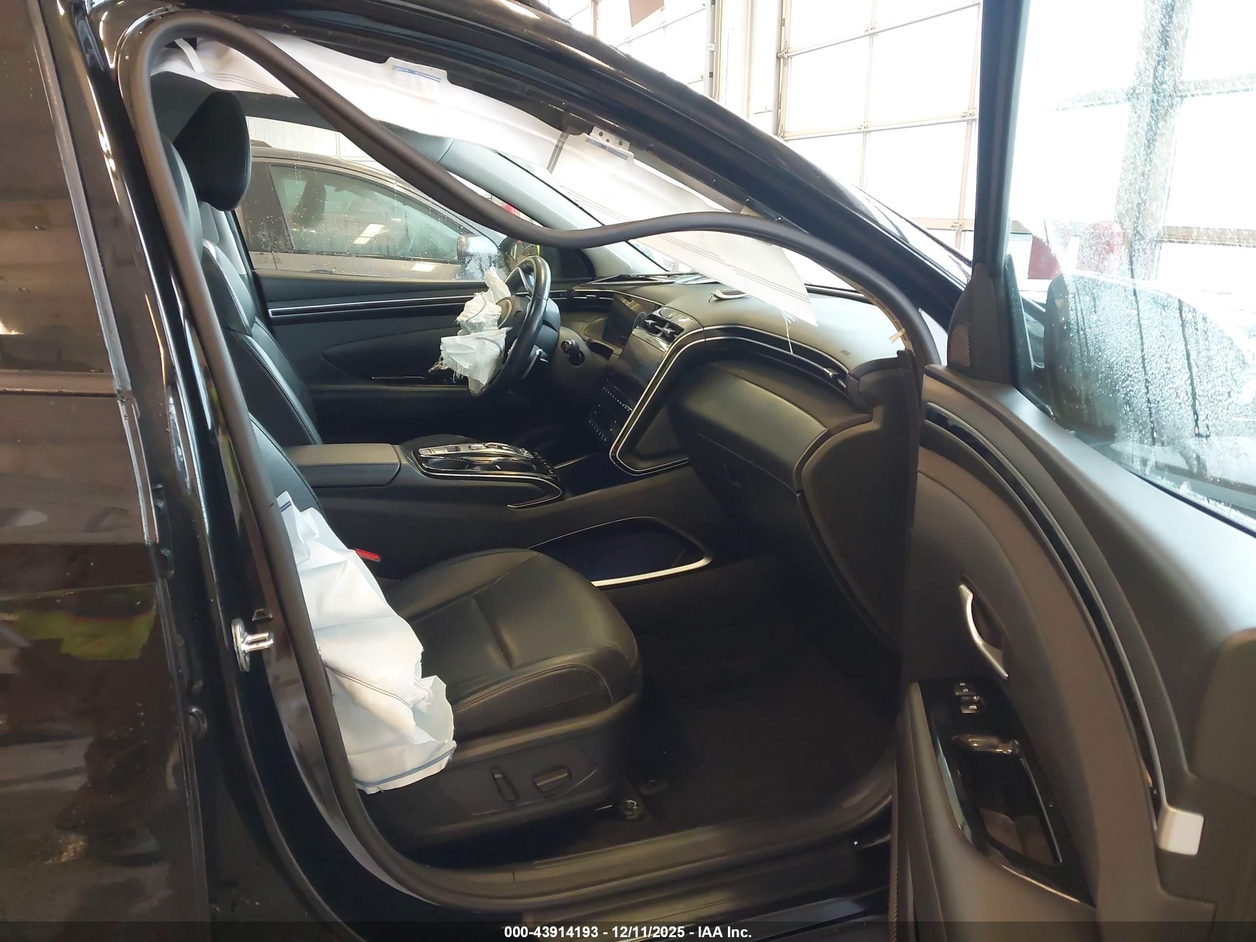 HYUNDAI TUCSON image 5