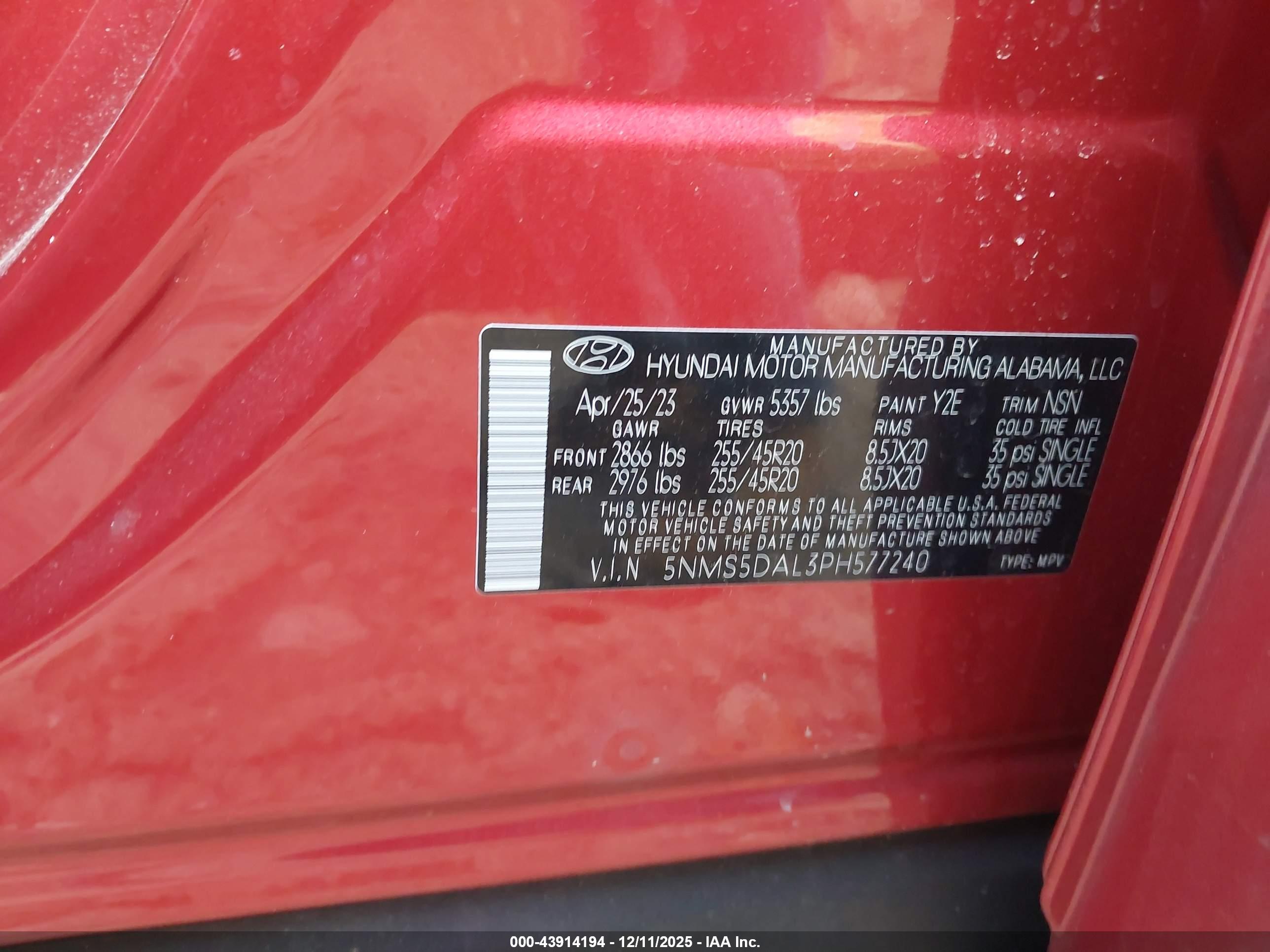 HYUNDAI SANTA image 9
