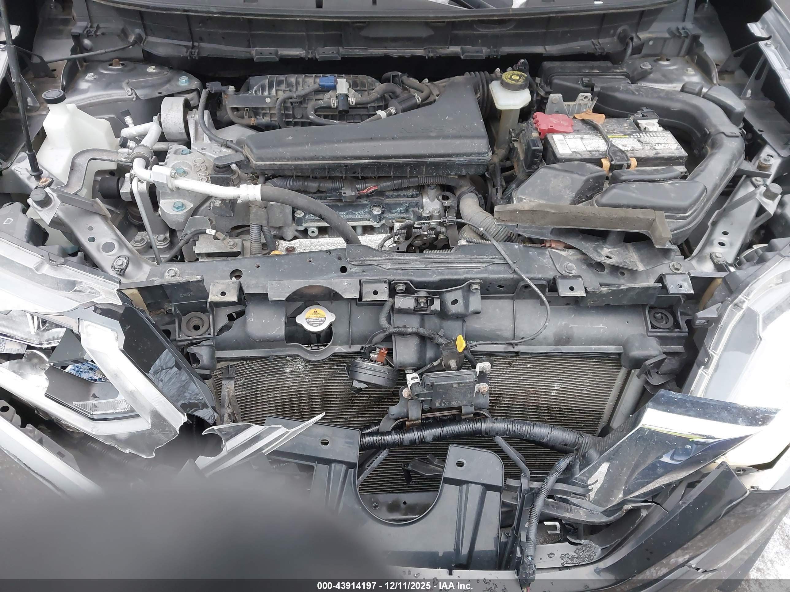 NISSAN ROGUE image 10