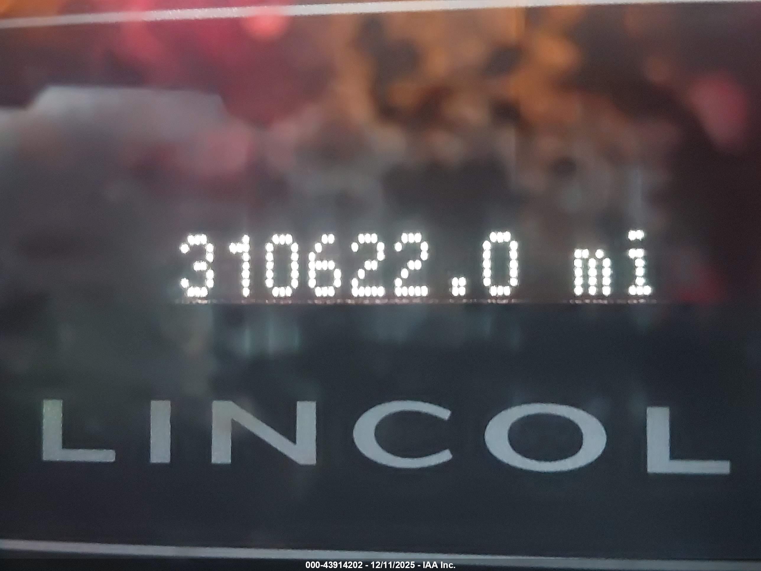 LINCOLN NAVIGATOR image 7