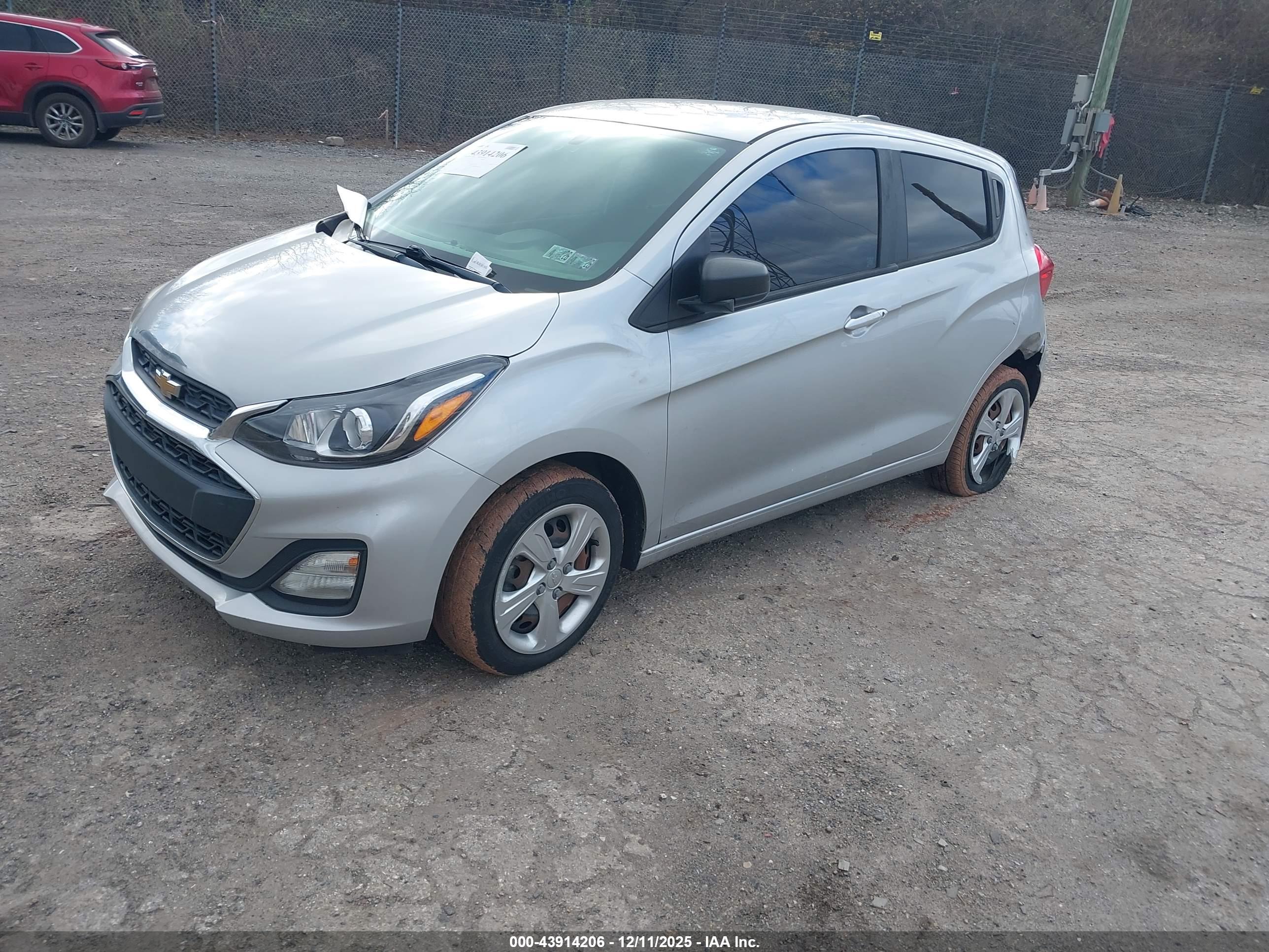 CHEVROLET SPARK image 2