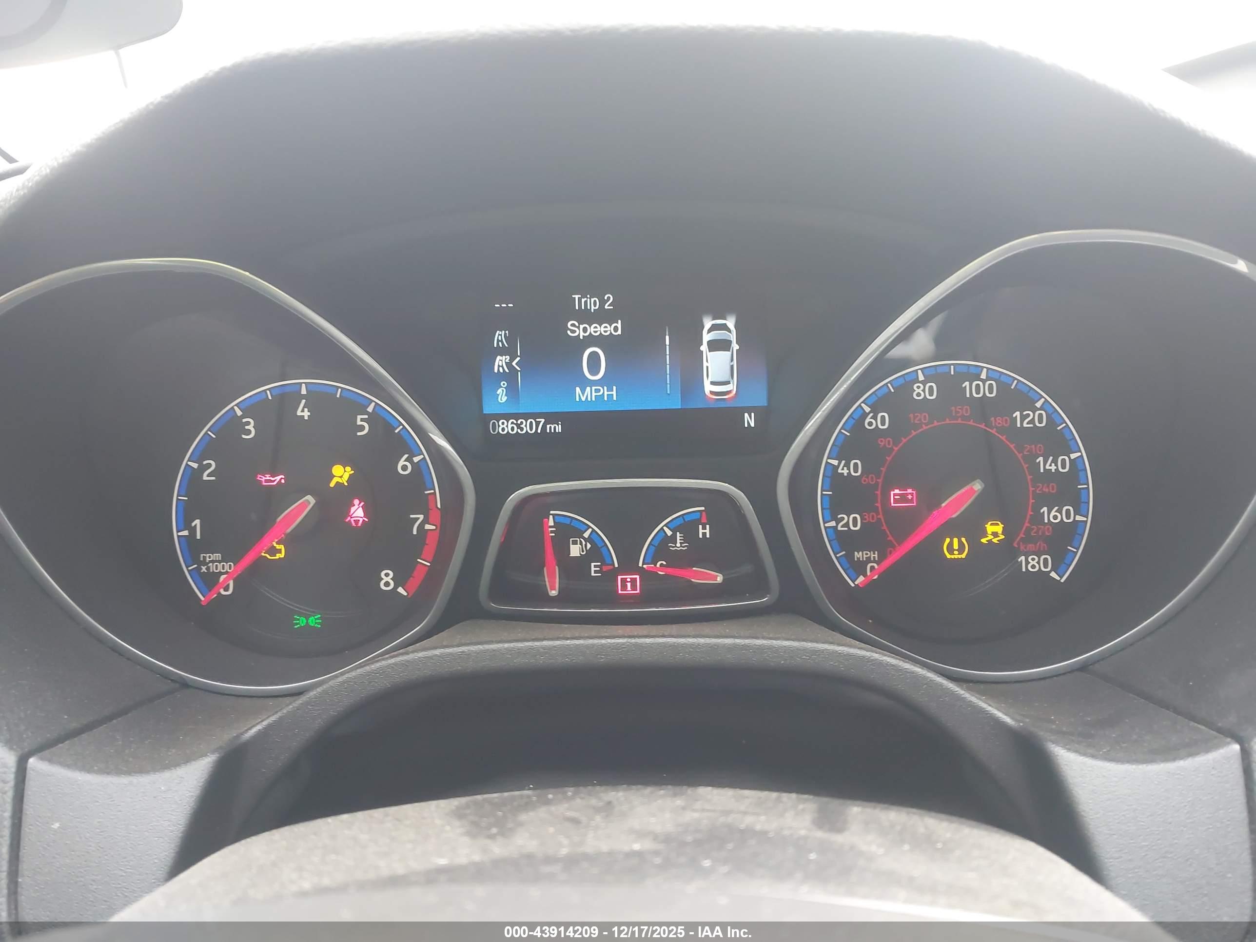 FORD FOCUS image 7