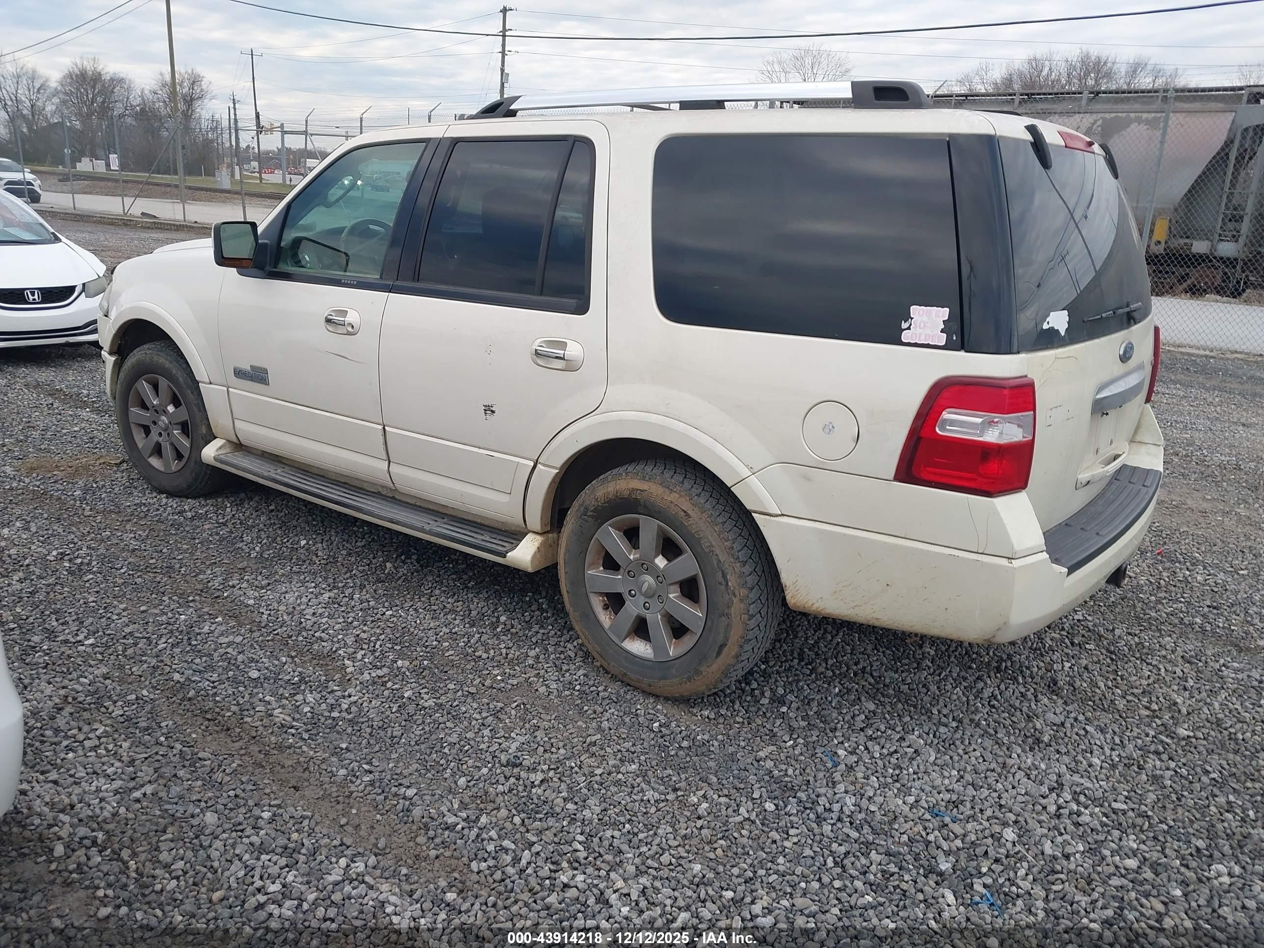 FORD EXPEDITION image 3