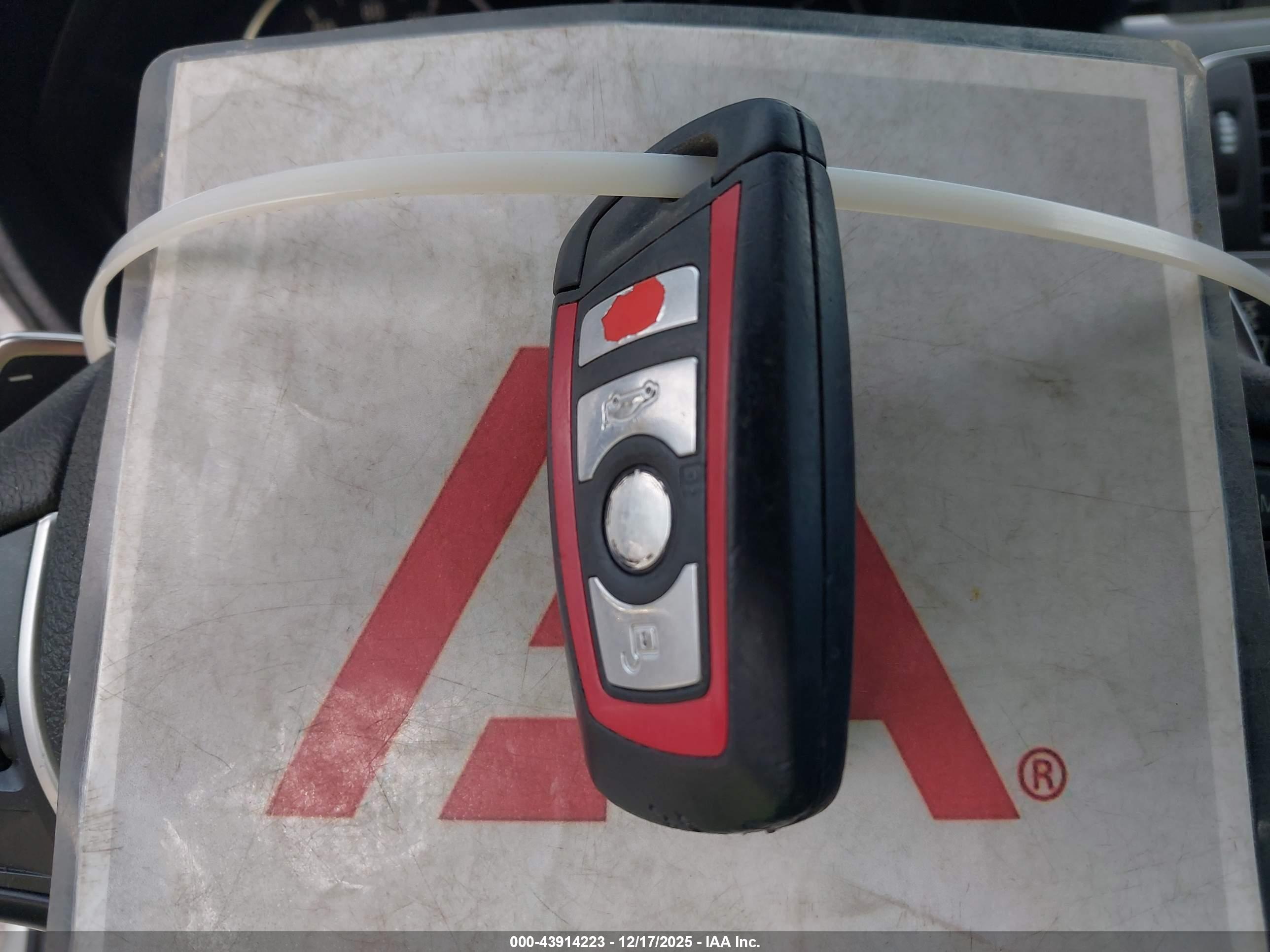 BMW 328I image 11