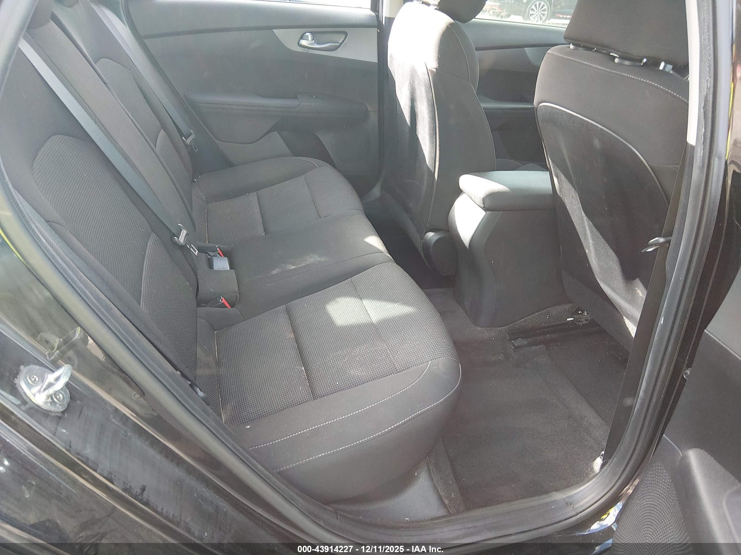 KIA FORTE image 8