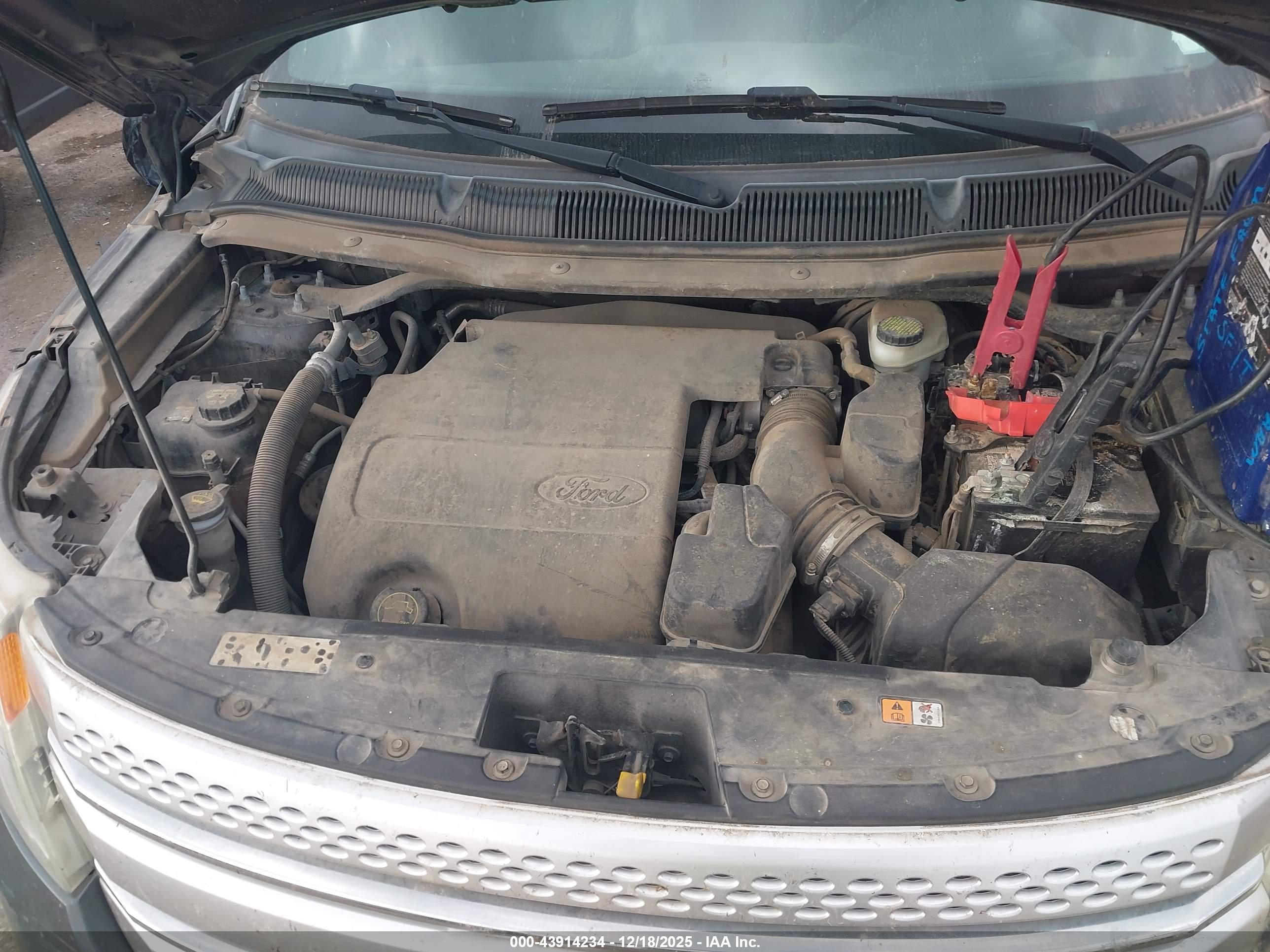 FORD EXPLORER image 10