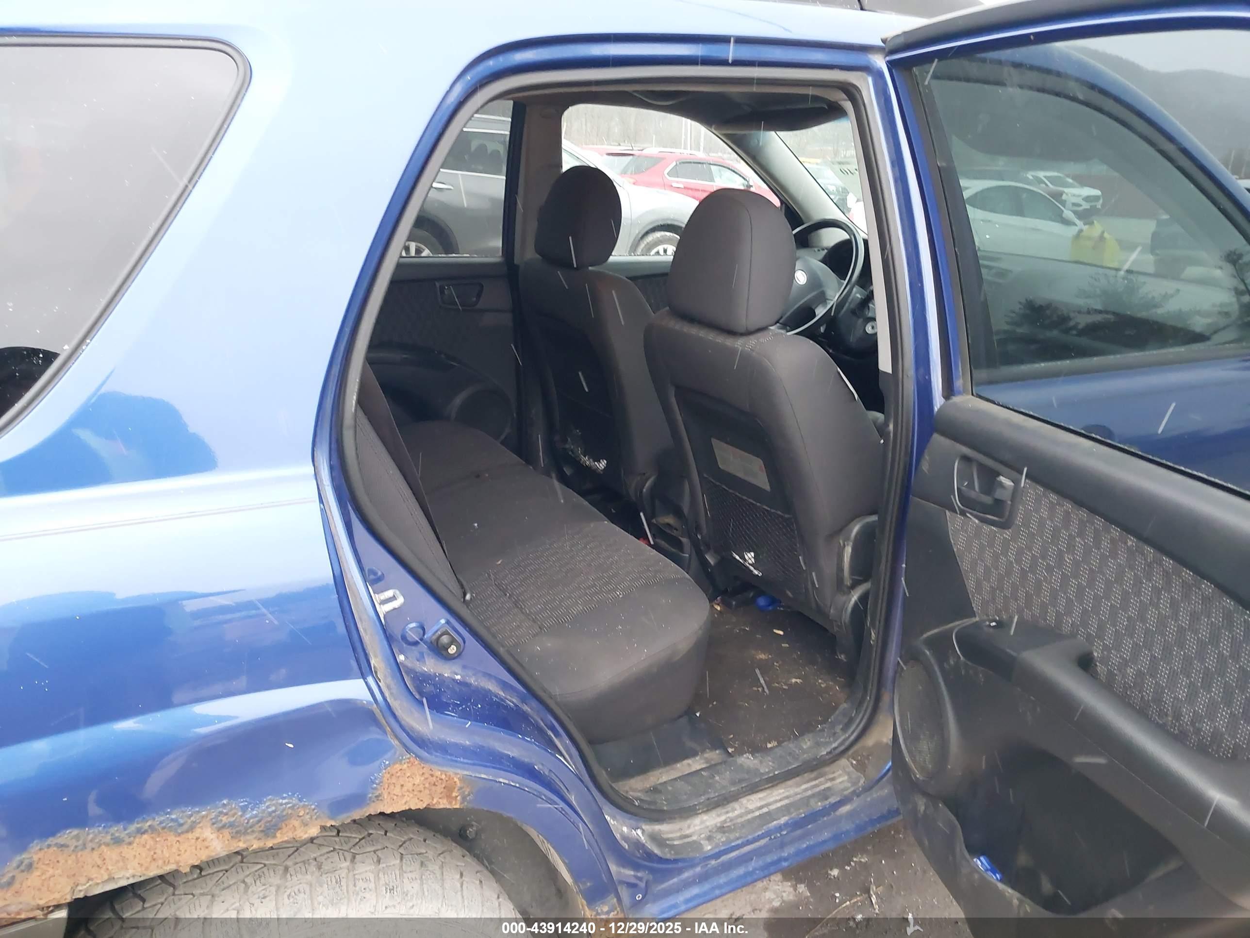 KIA SPORTAGE image 8