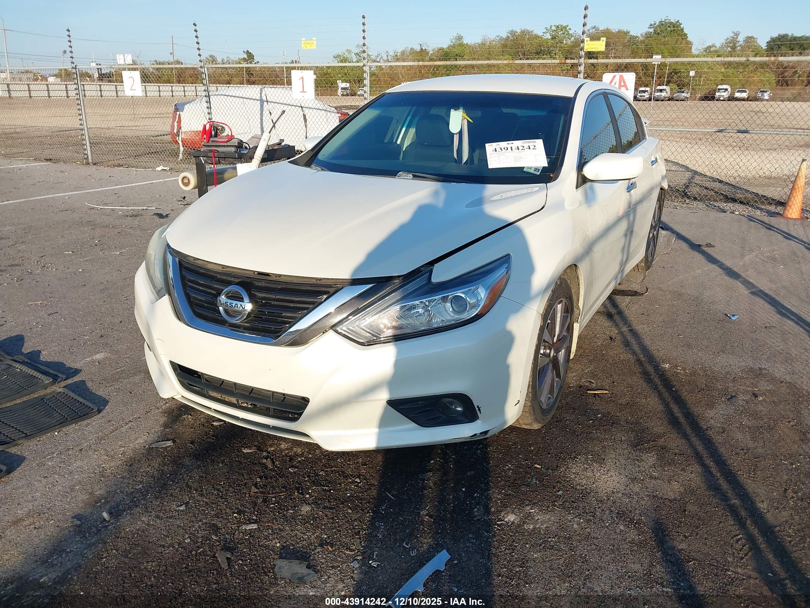 NISSAN ALTIMA image 2