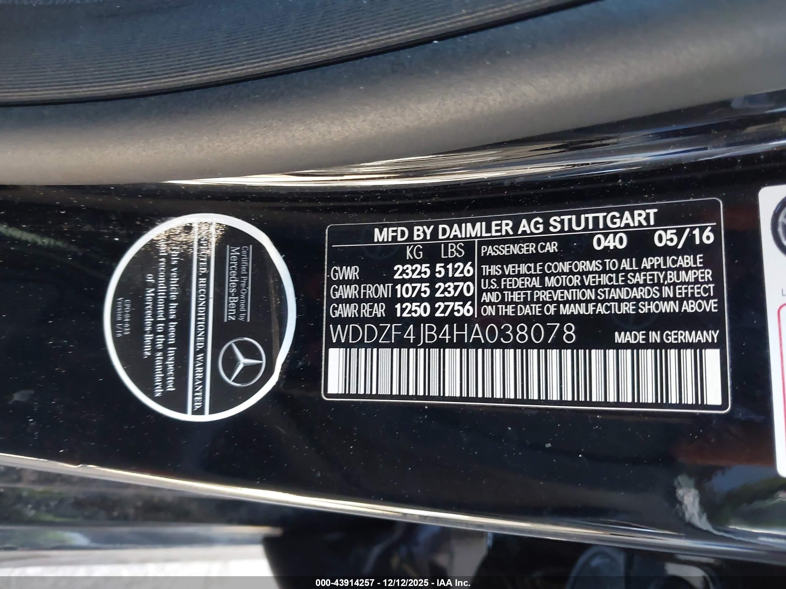 MERCEDES-BENZ E image 9