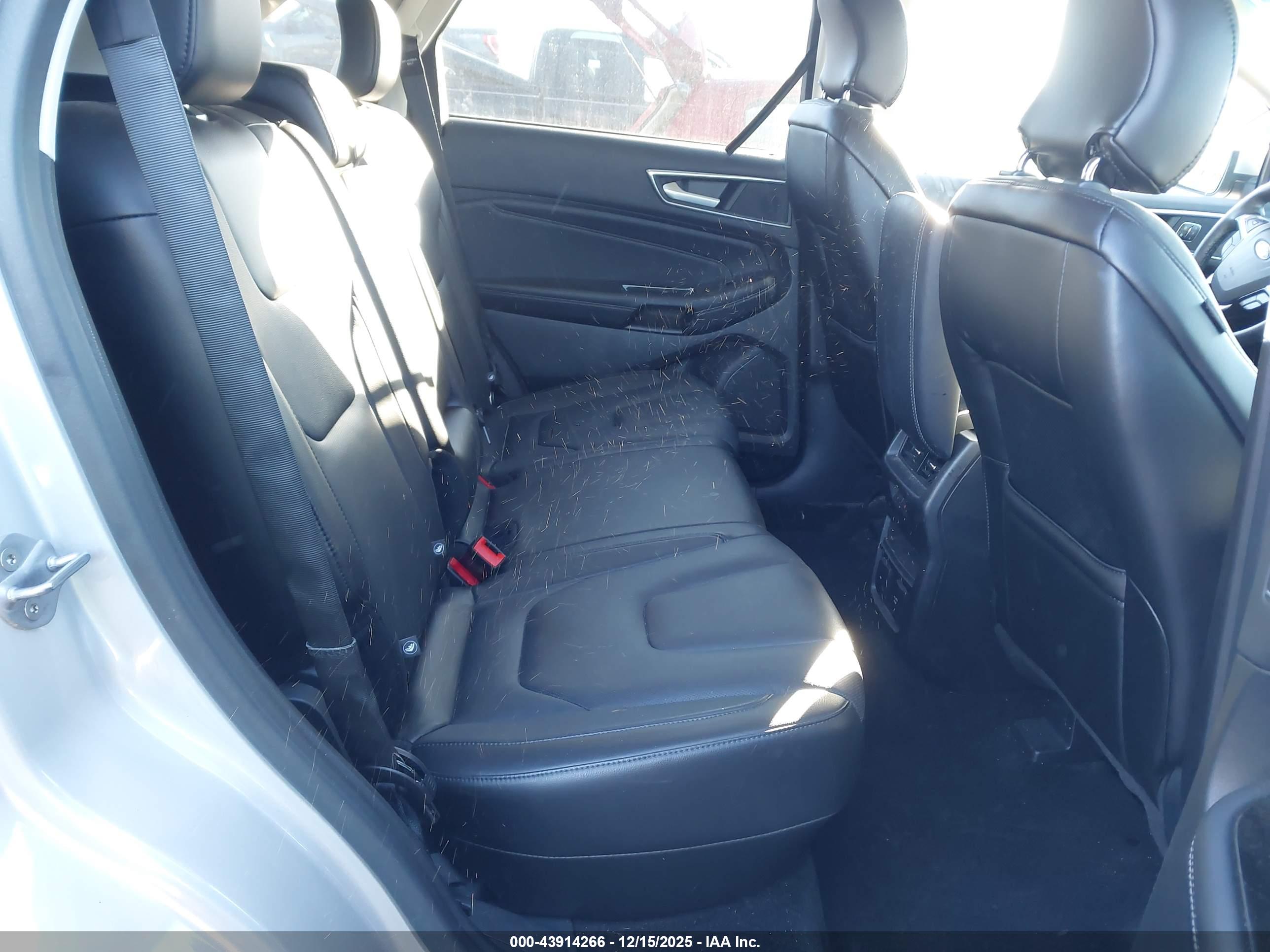 FORD EDGE image 8