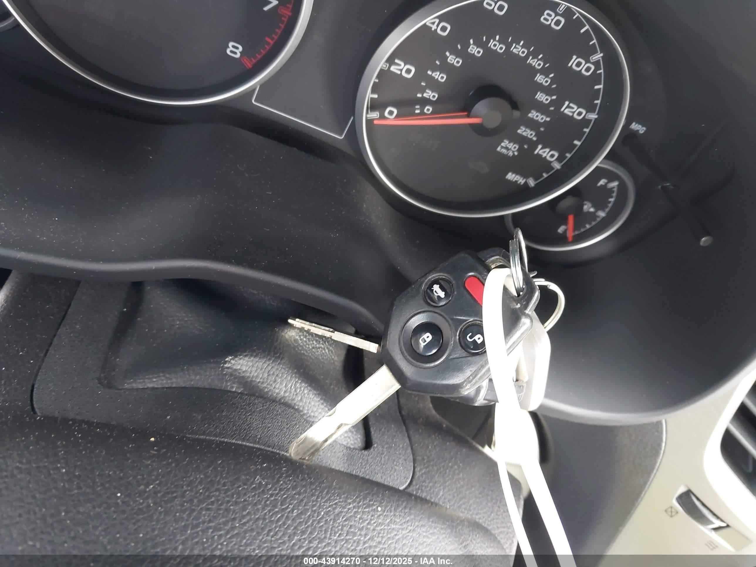 SUBARU OUTBACK image 11