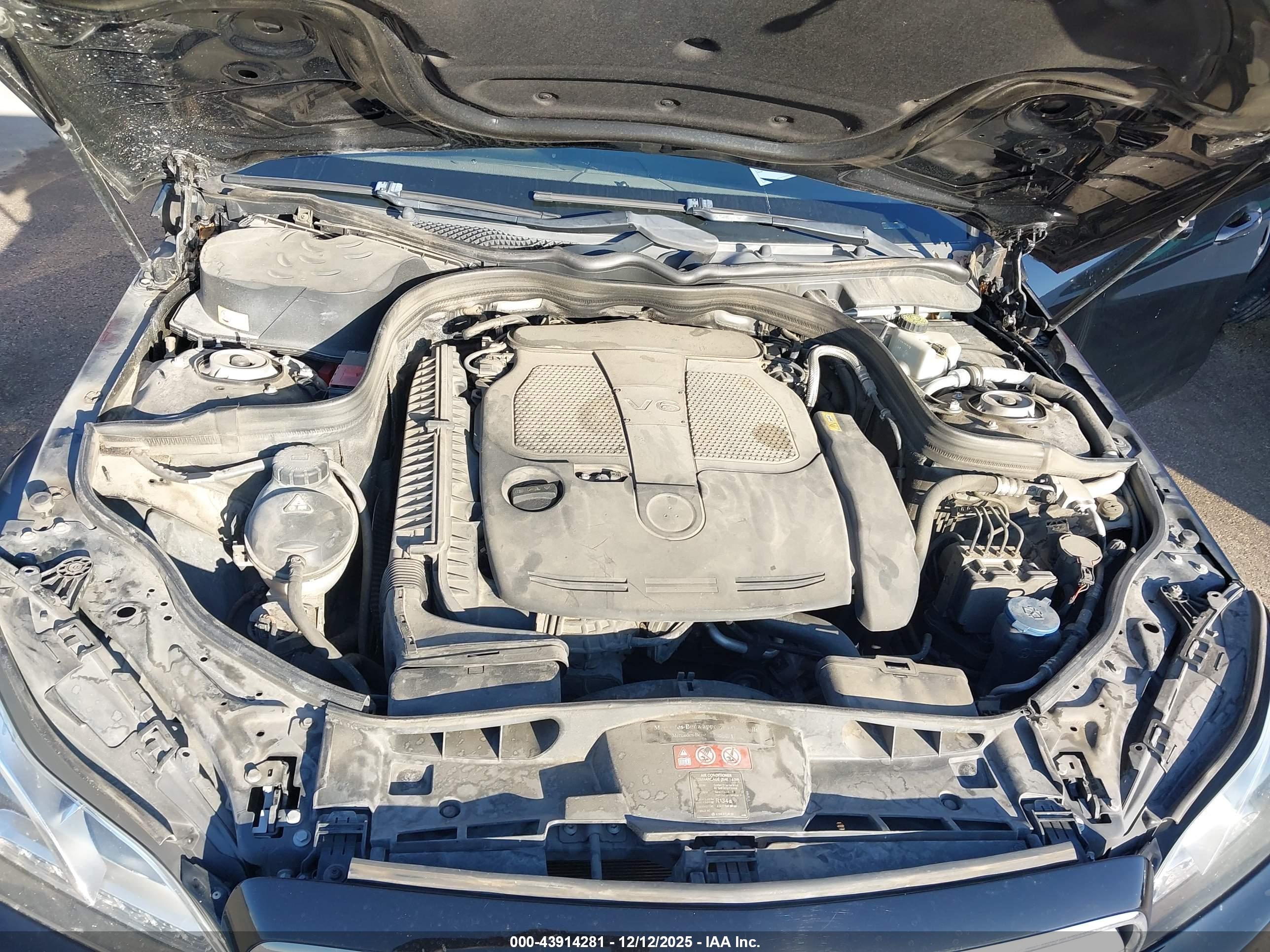 MERCEDES-BENZ E image 10