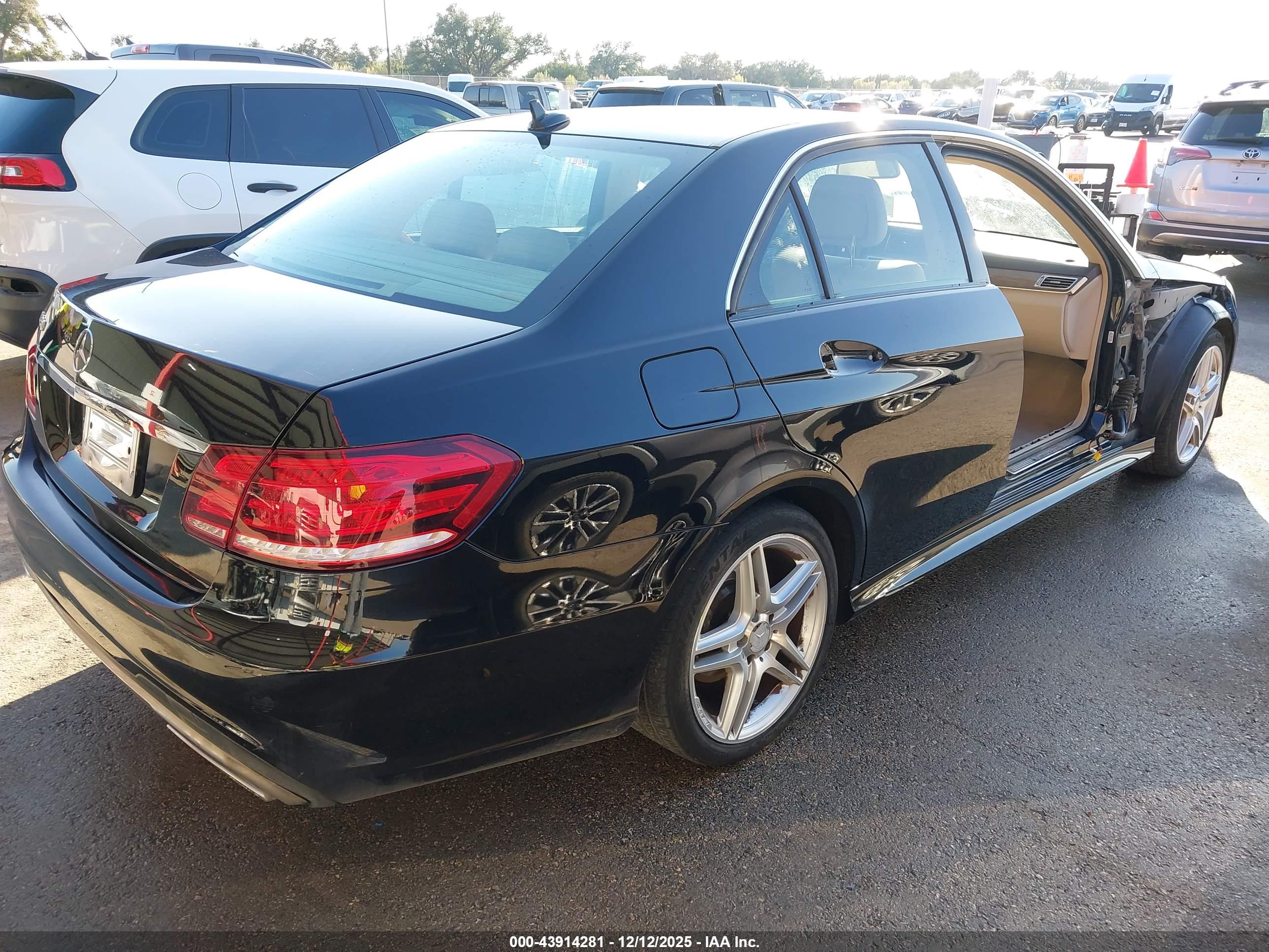 MERCEDES-BENZ E image 4