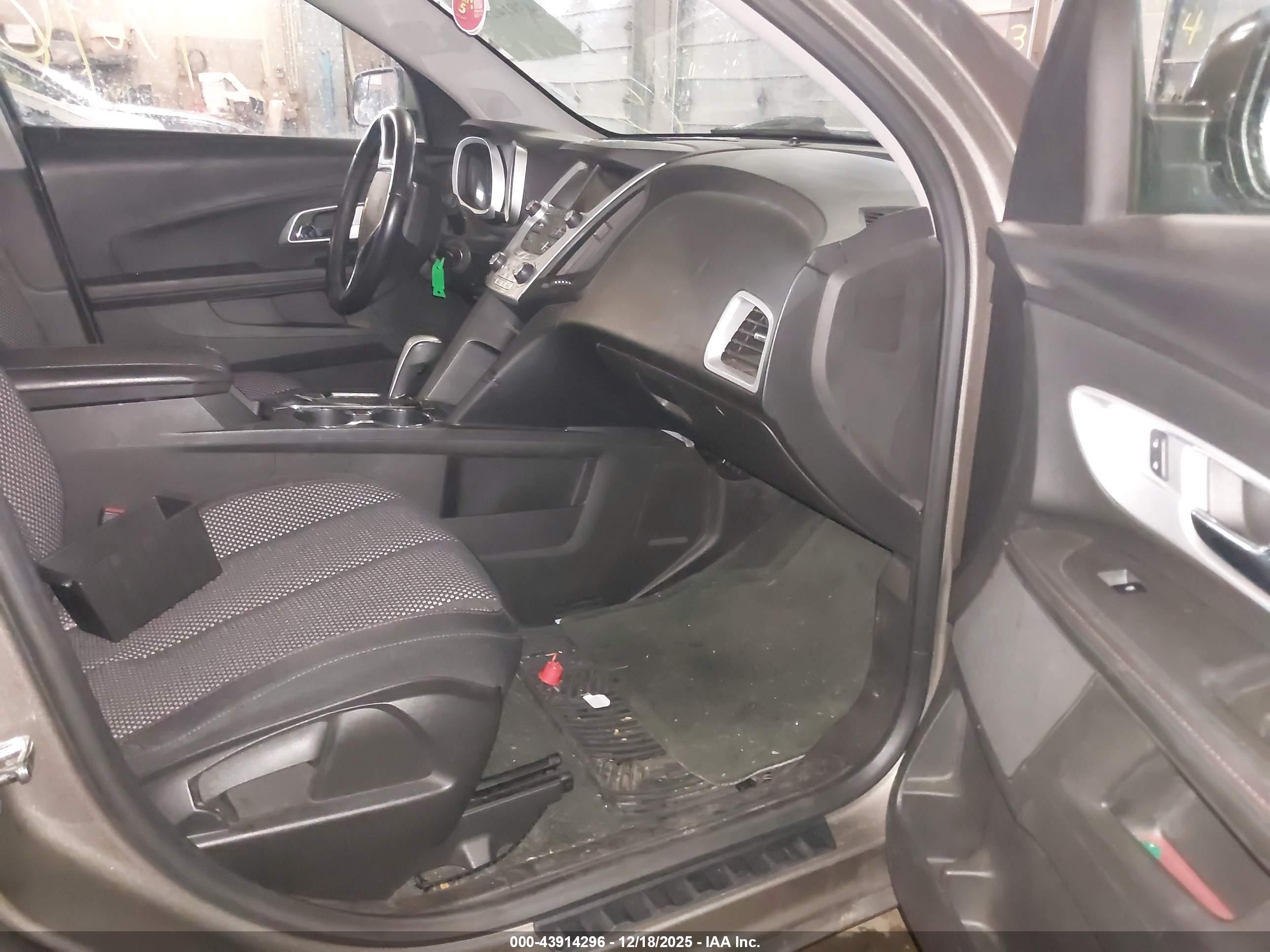 CHEVROLET EQUINOX image 5