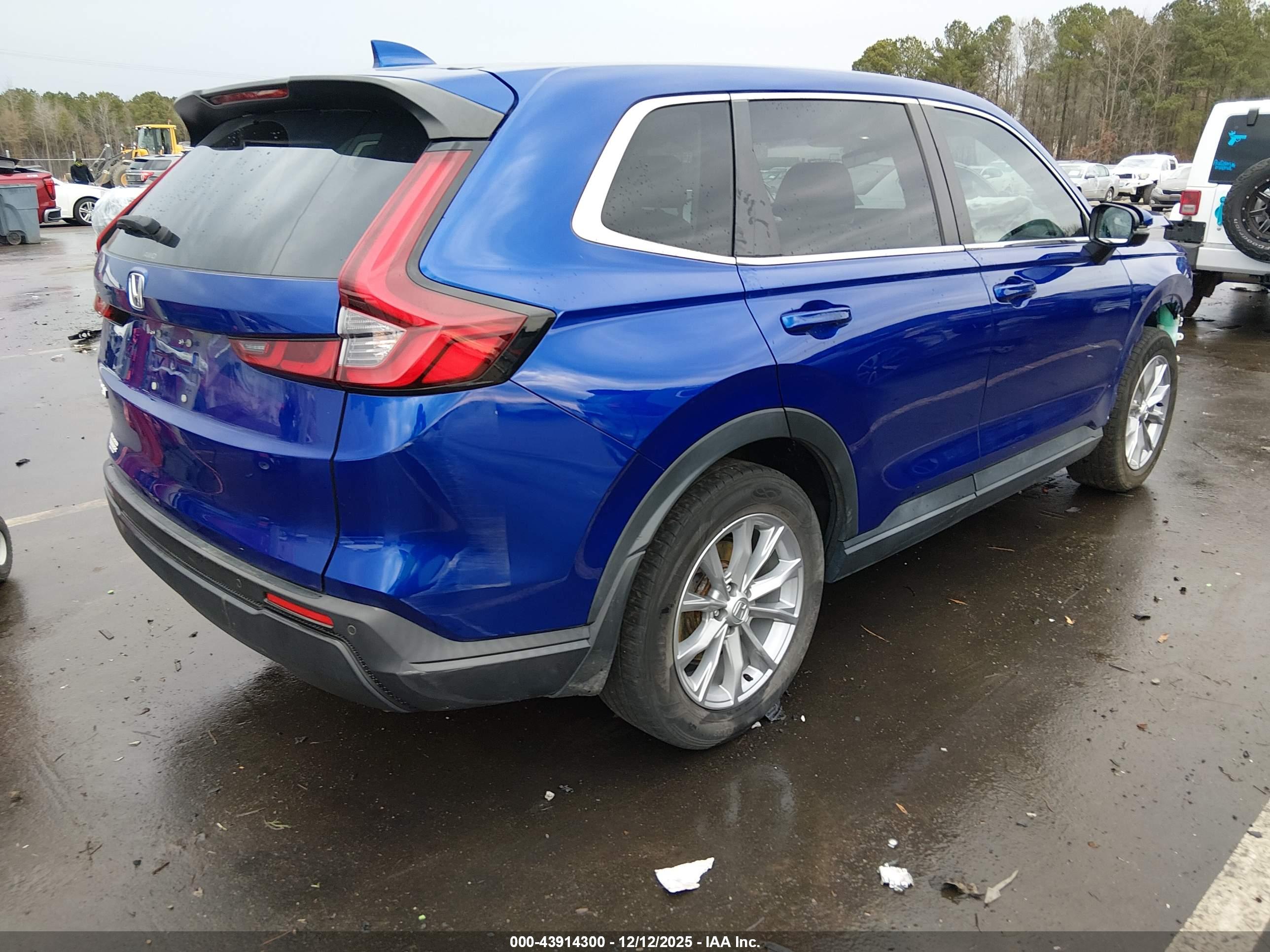 HONDA CR-V image 4