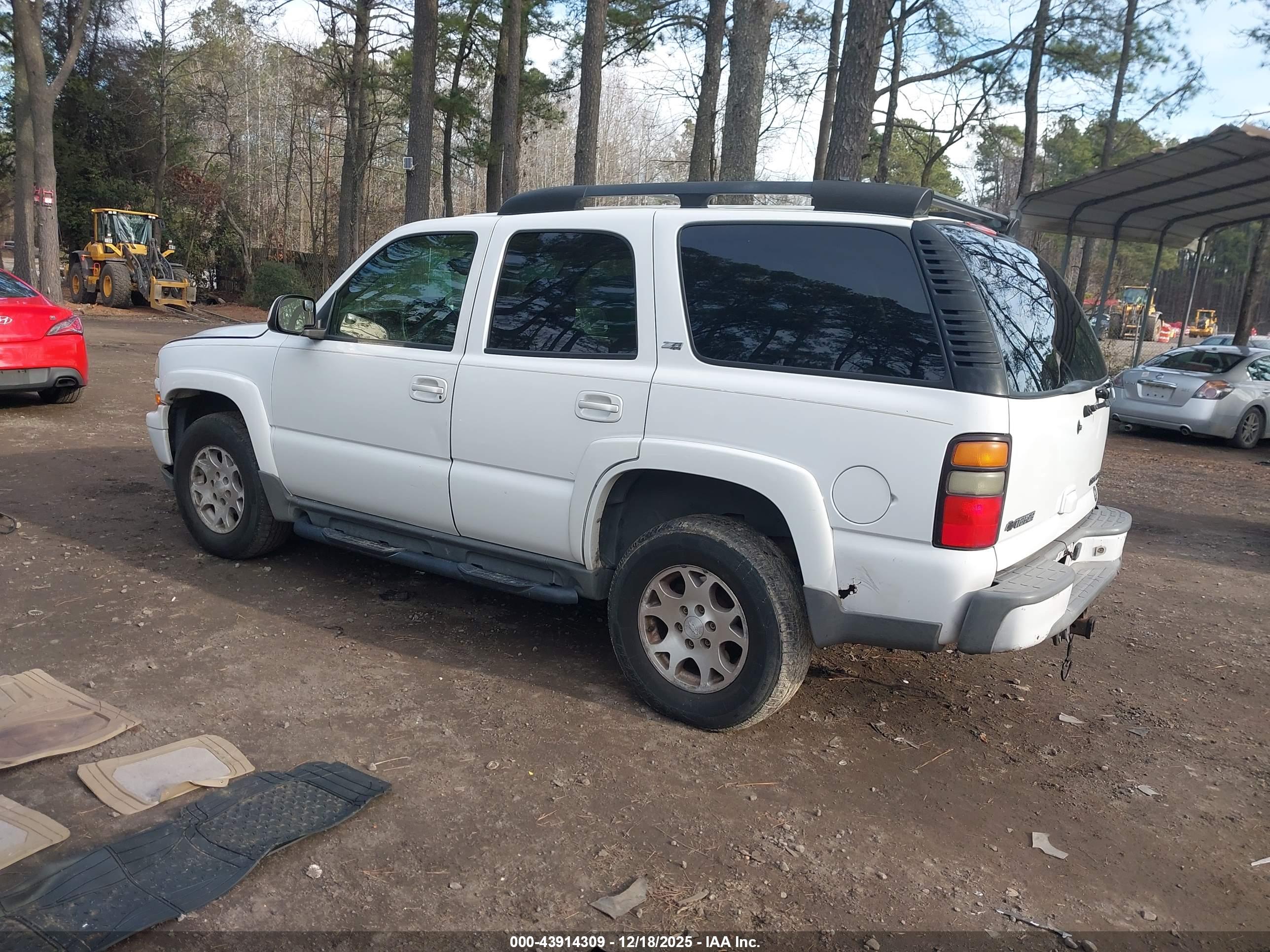 CHEVROLET TAHOE image 3