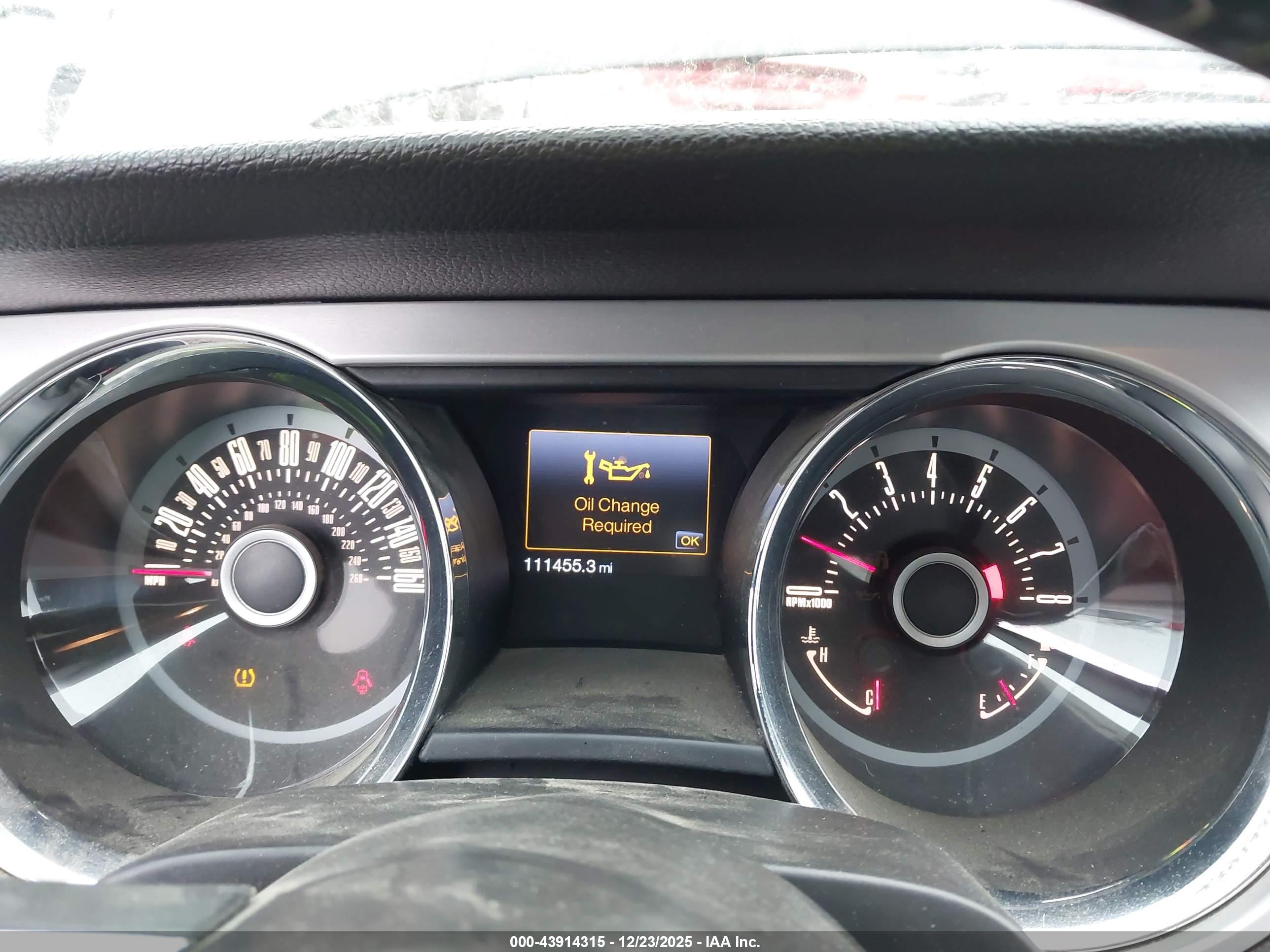 FORD MUSTANG image 7