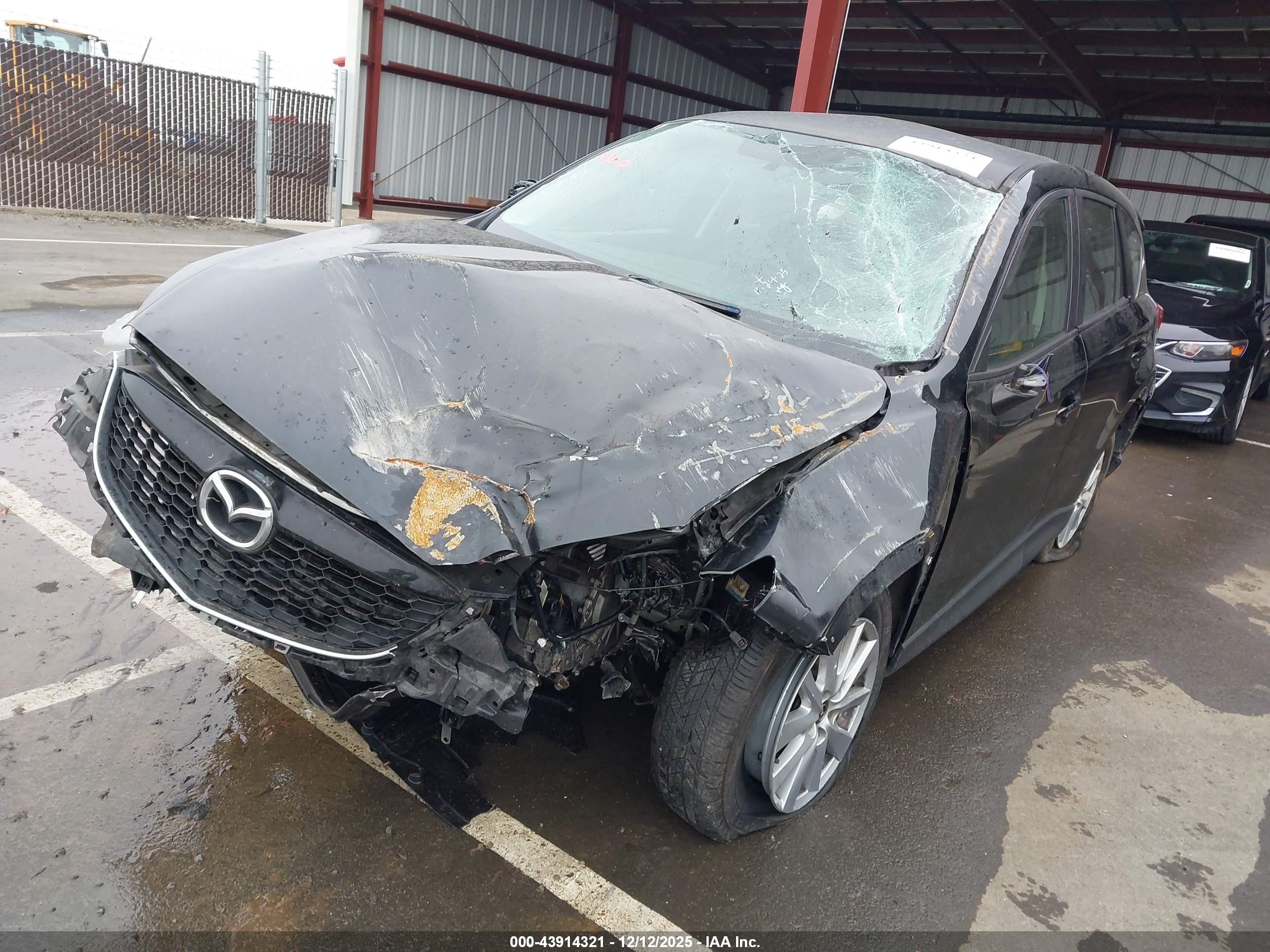 MAZDA CX-5 image 2