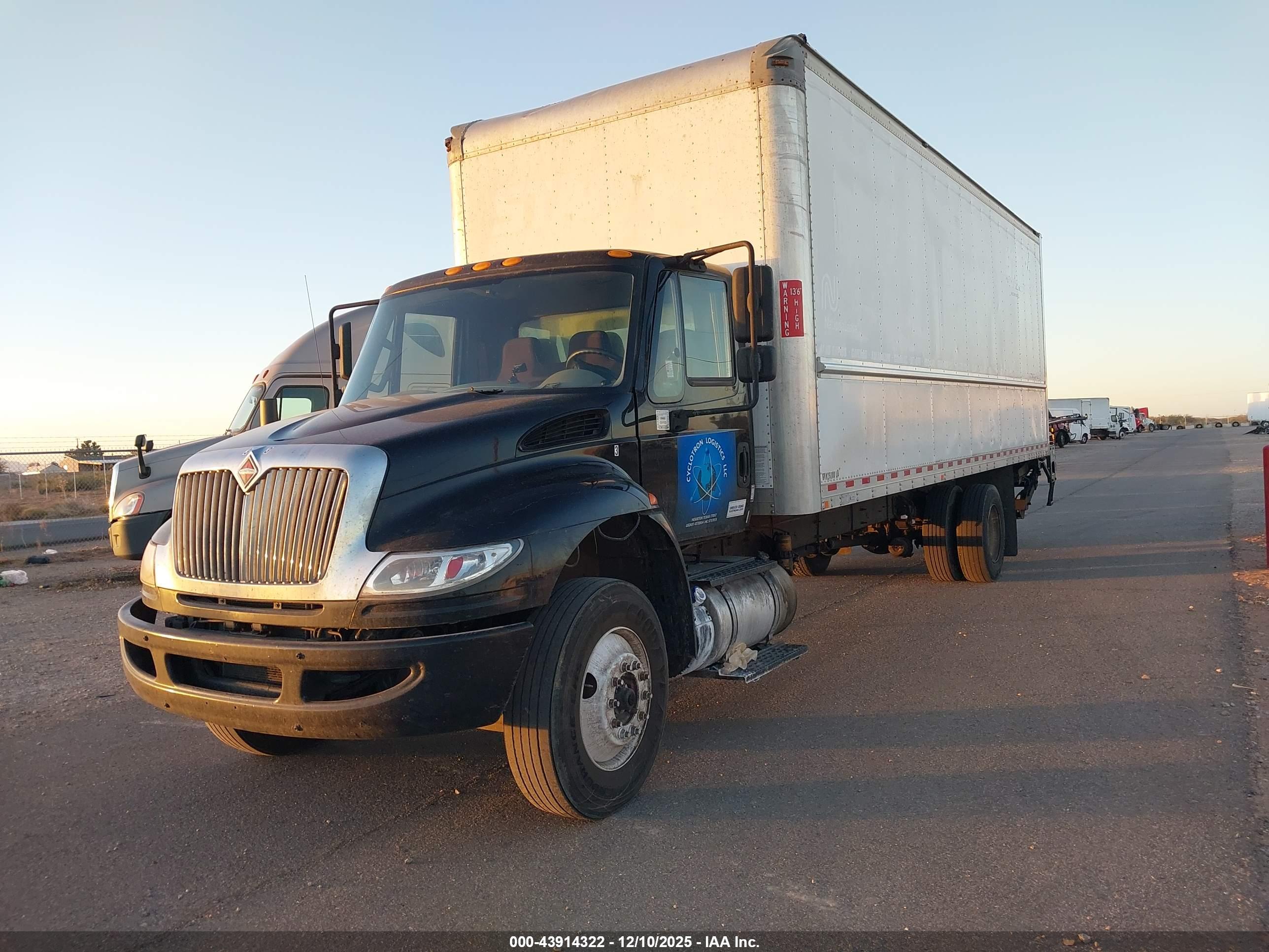 INTERNATIONAL DURASTAR image 2