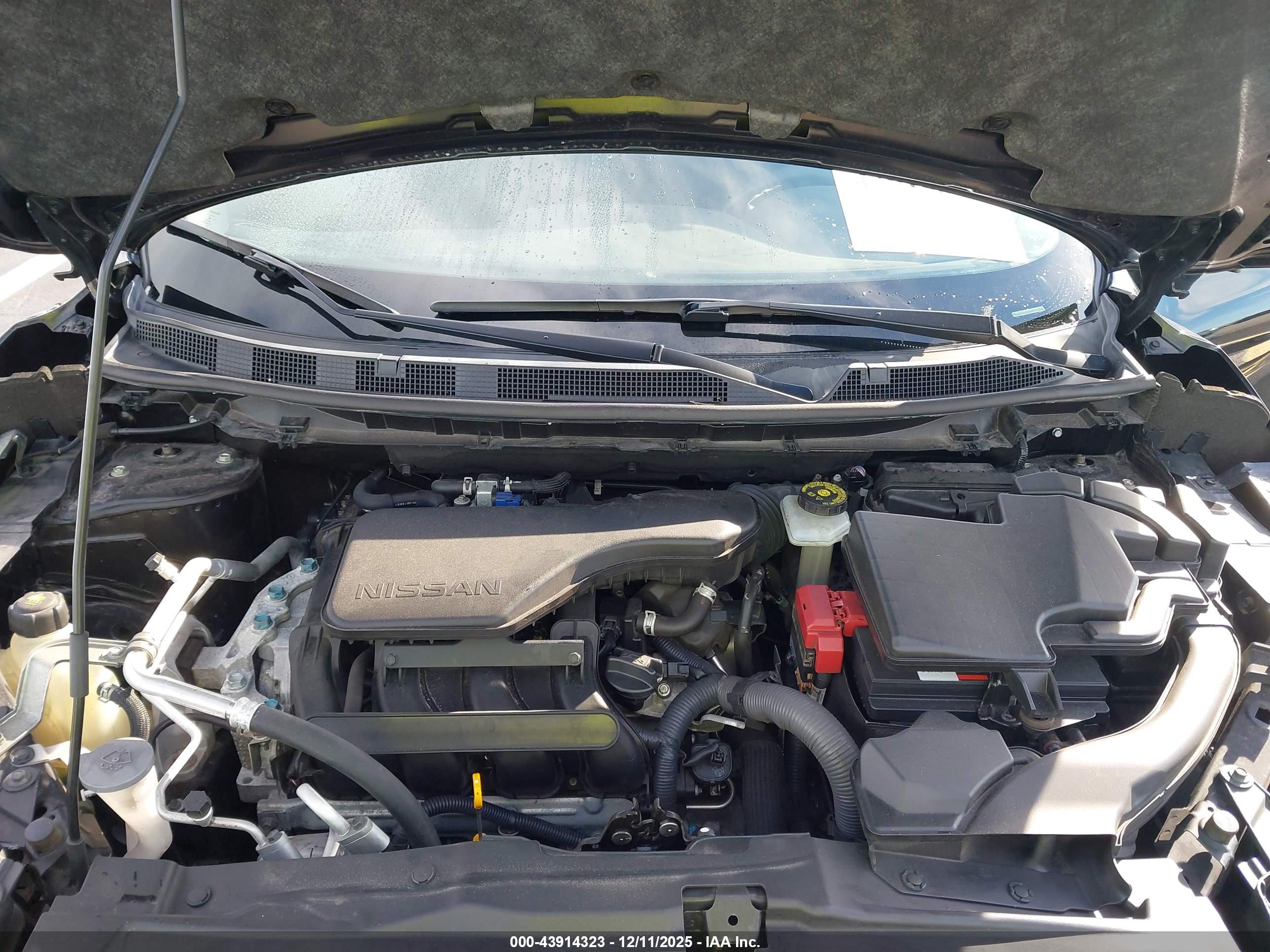NISSAN ROGUE image 10