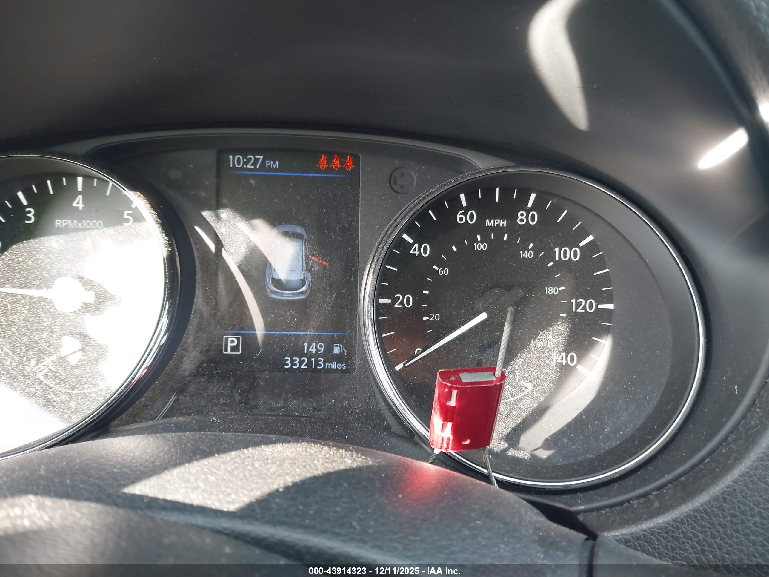NISSAN ROGUE image 7