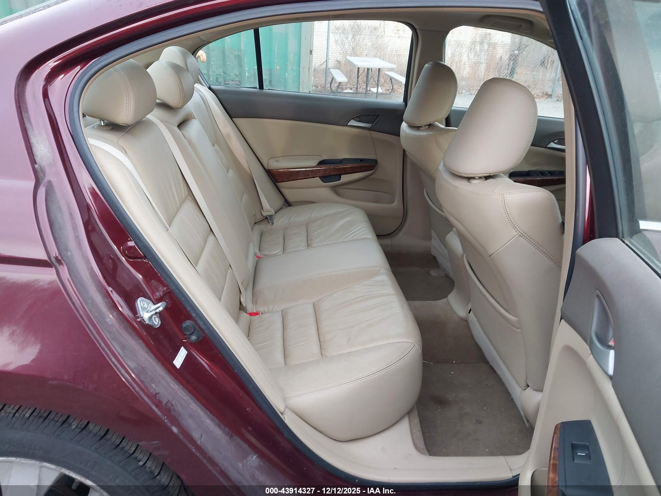 HONDA ACCORD image 8