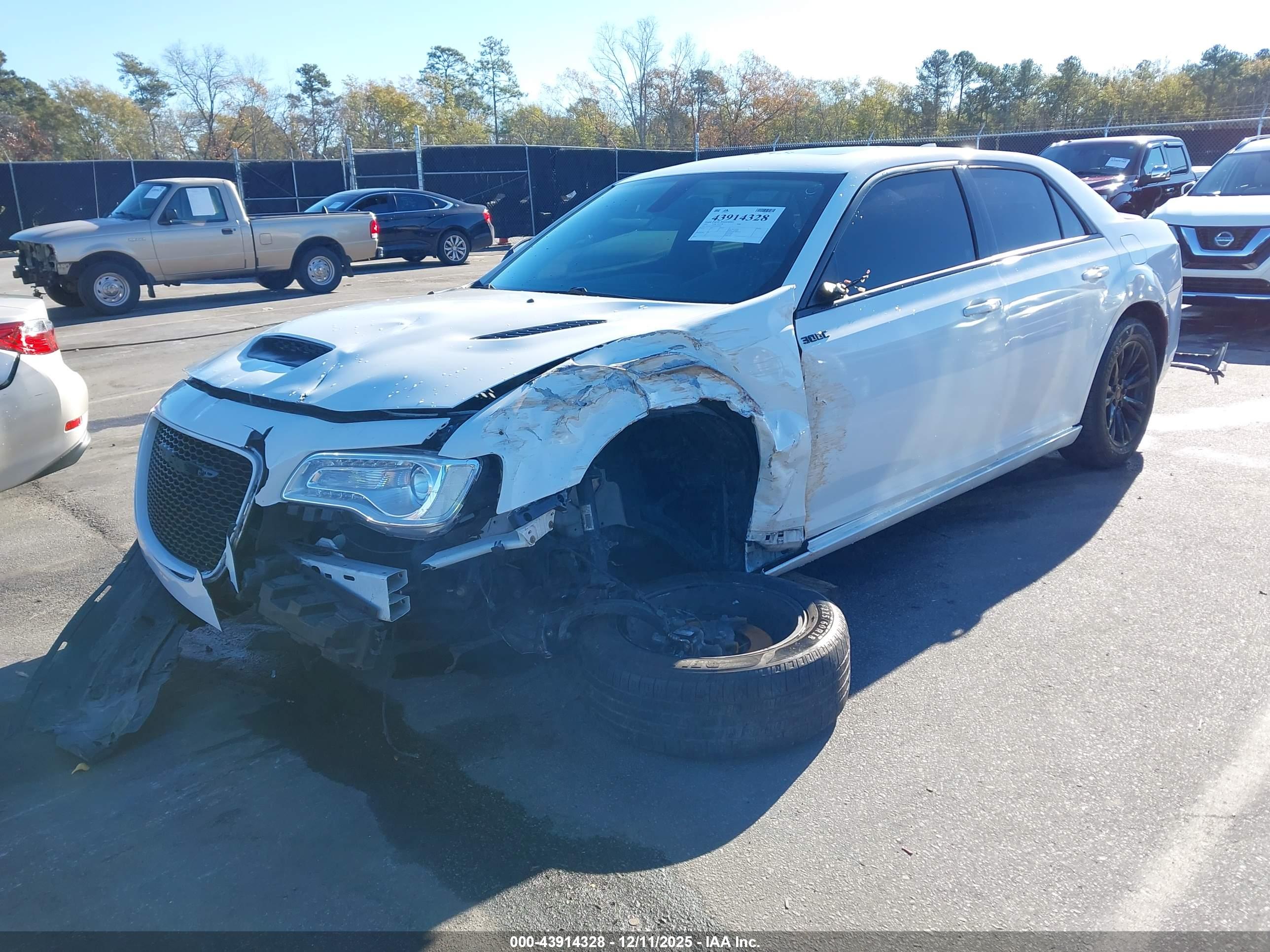 CHRYSLER 300C image 2
